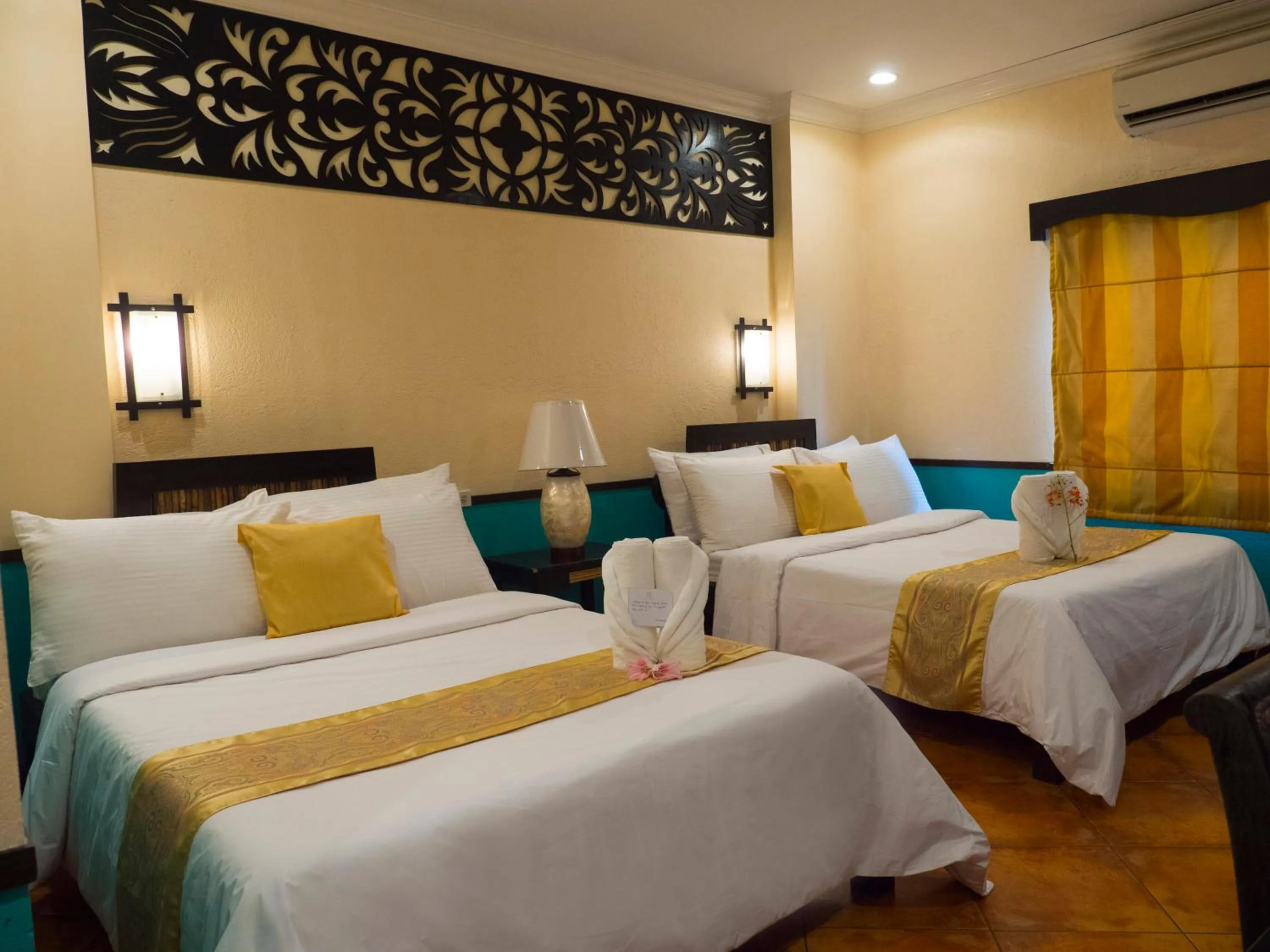 Deluxe Double Room in Playa Tropical Resort Hotel