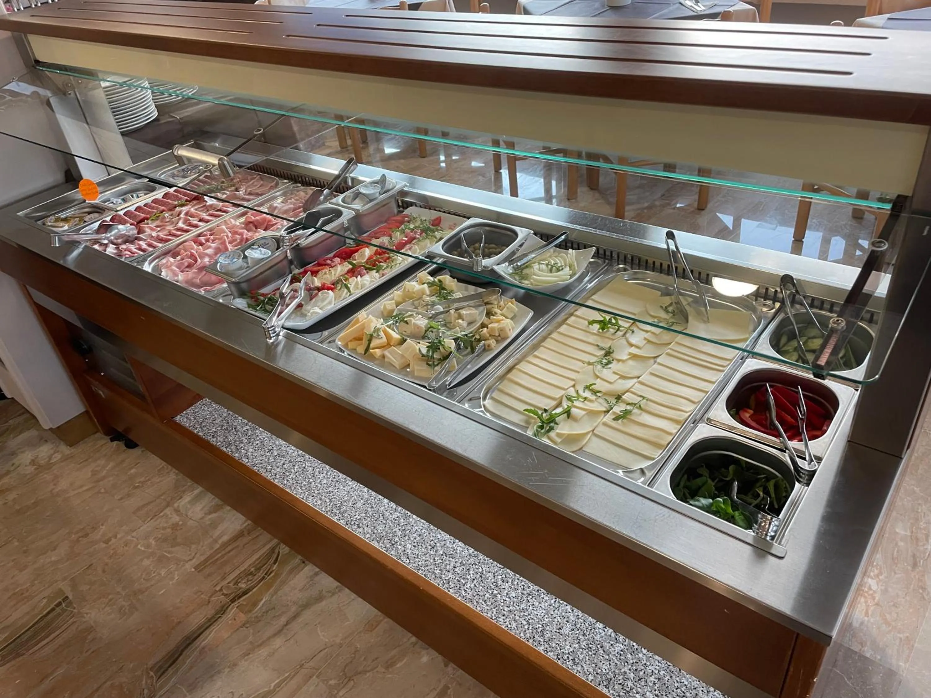 Food and drinks in Hotel Roma