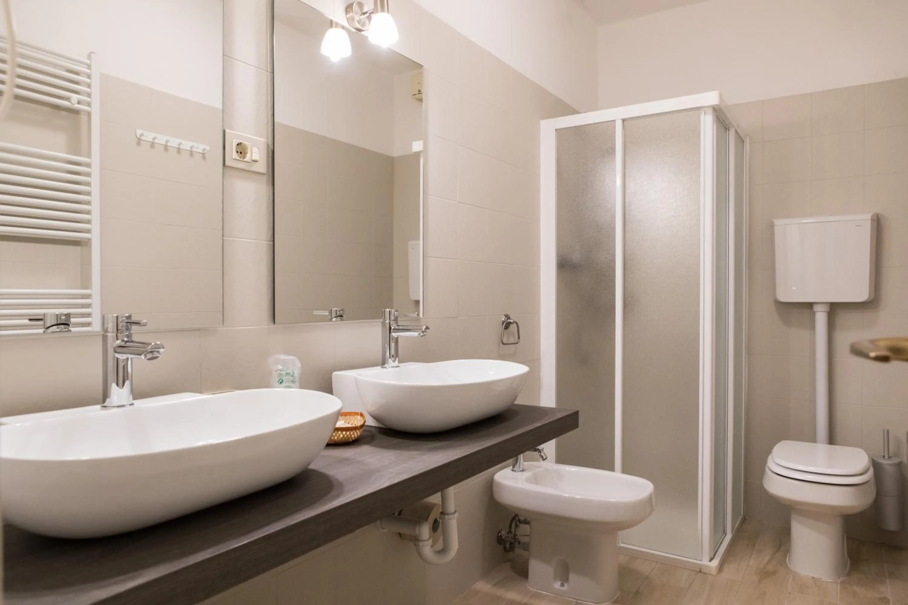 Bathroom in Hotel Roma