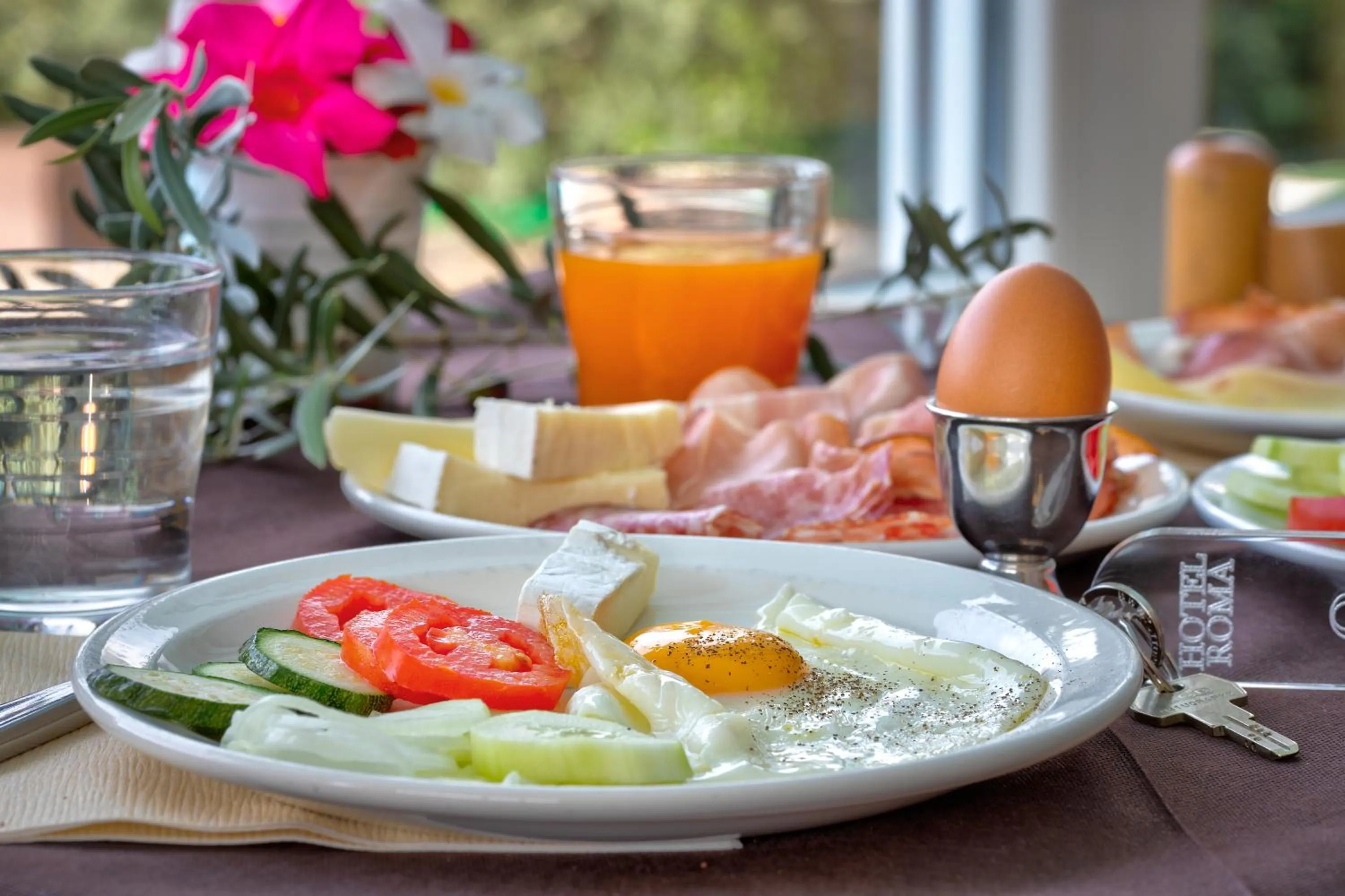 Food and drinks in Hotel Roma