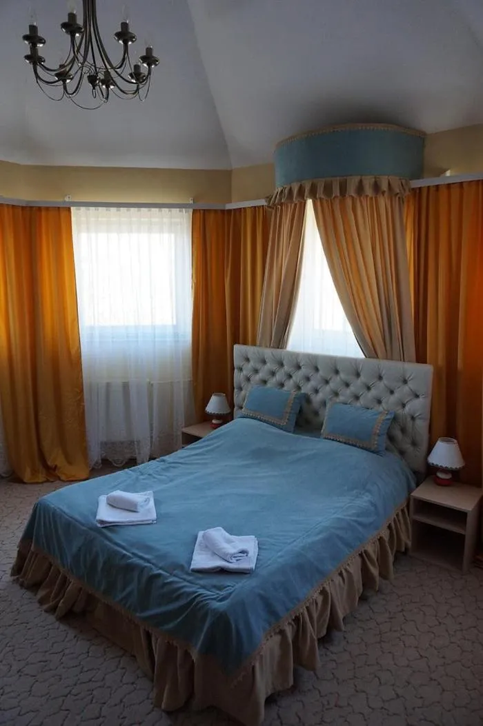 Bed in Hotel Czarna Perła