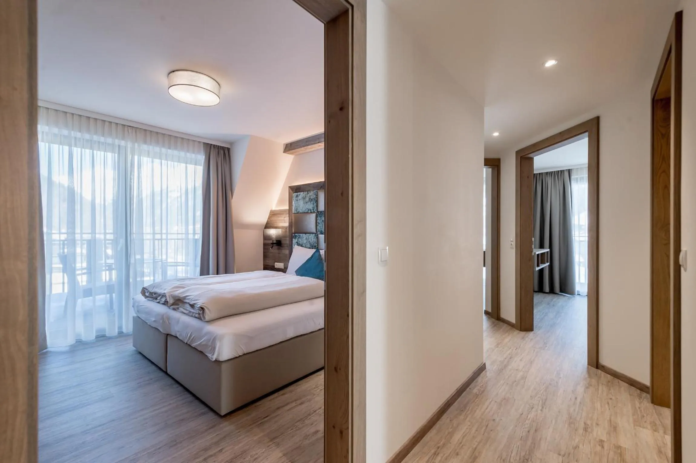 Photo of the whole room, Bed in Top Apart Gaislachkogl