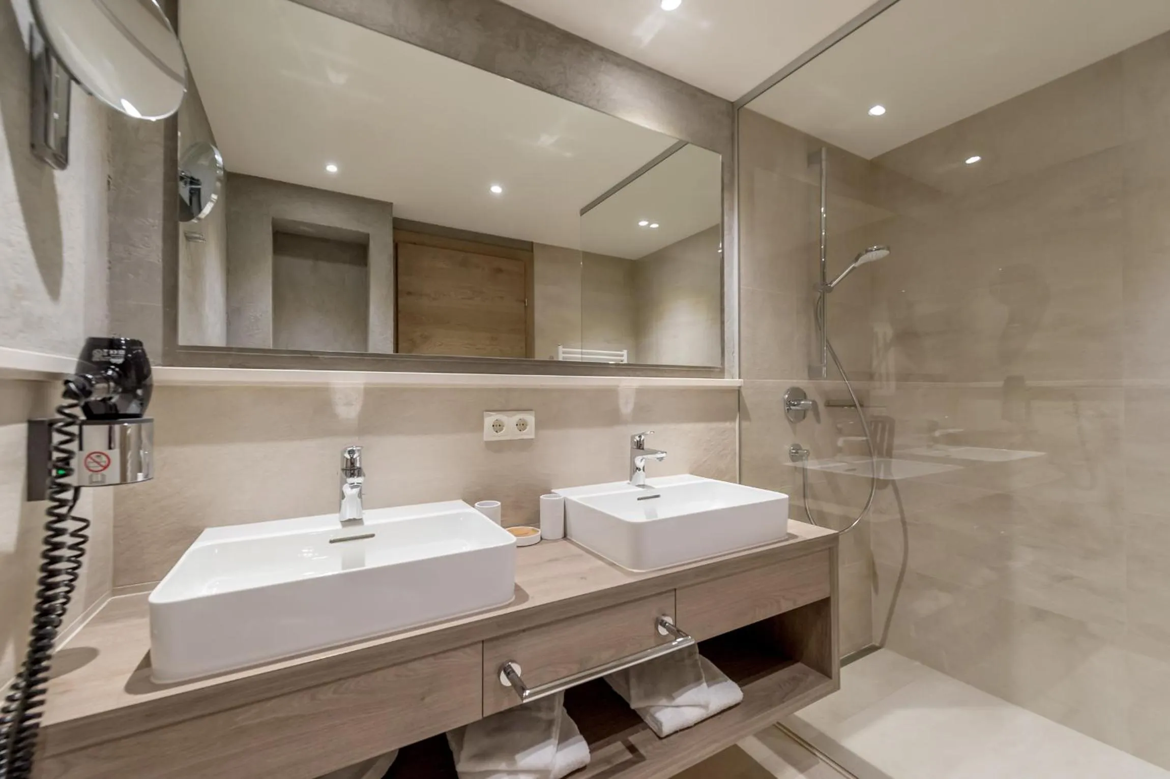 Bathroom in Top Apart Gaislachkogl