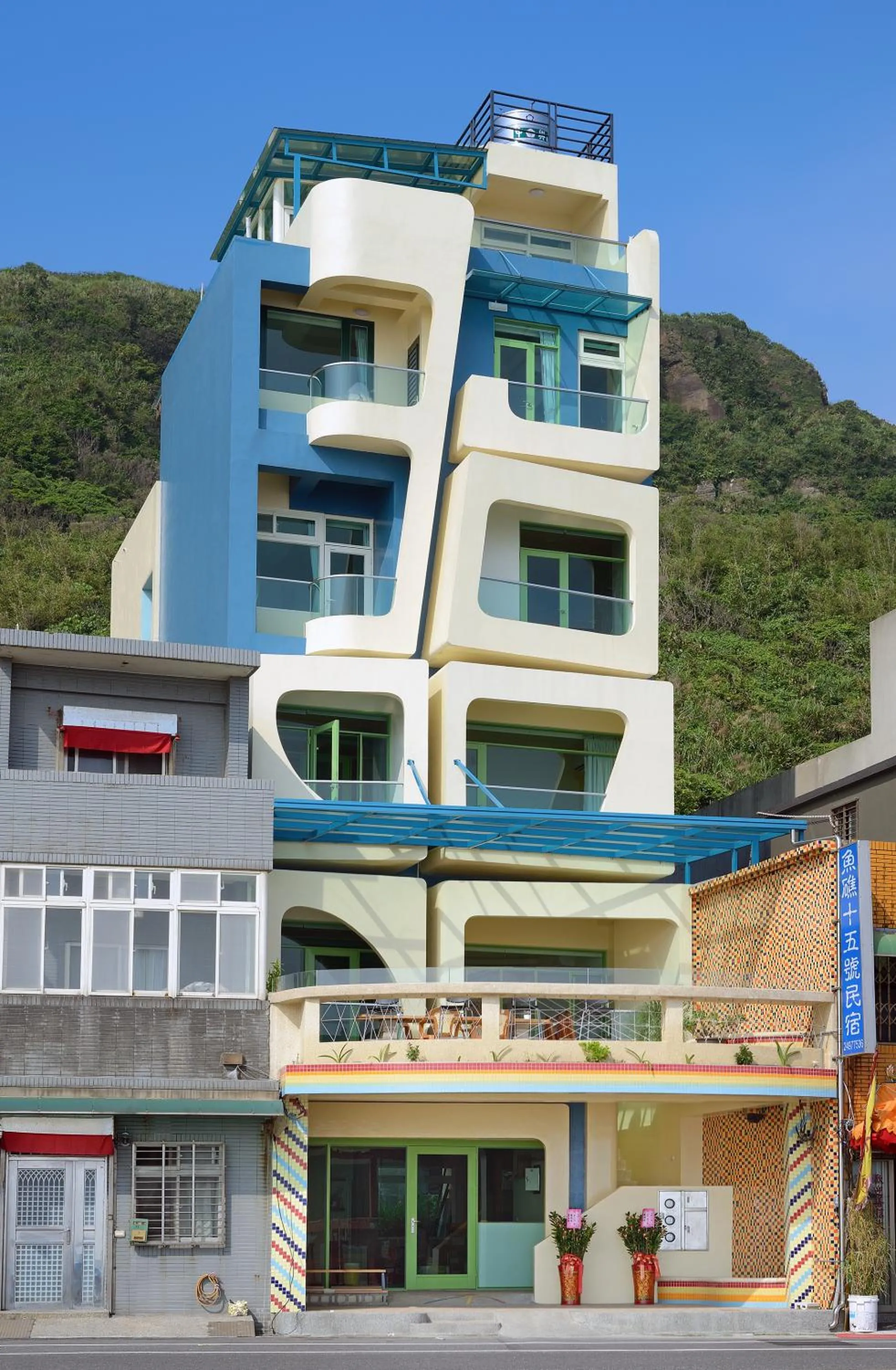 Facade/entrance, Property Building in Fish Home 15