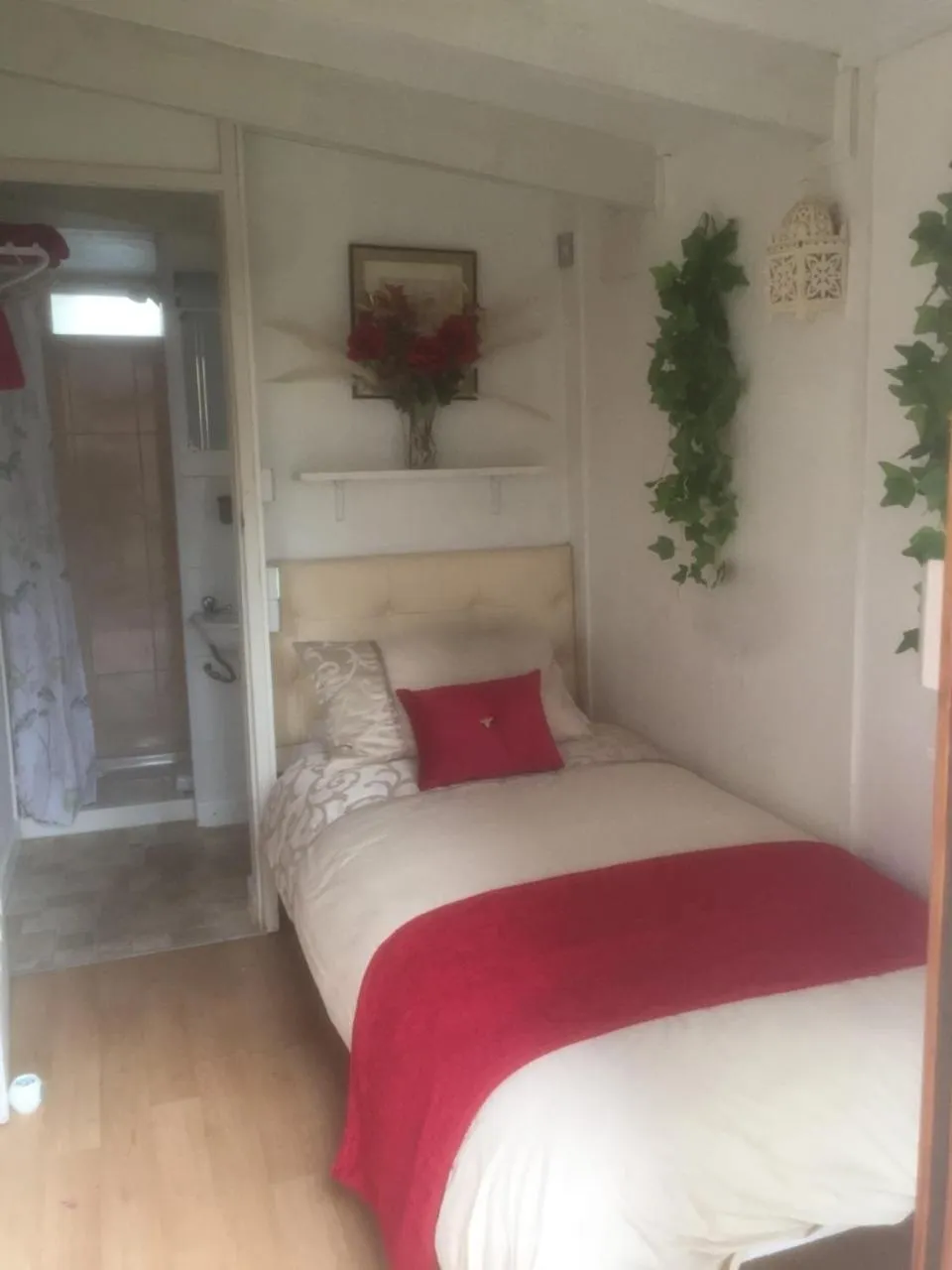 Bed in Alice Guest house