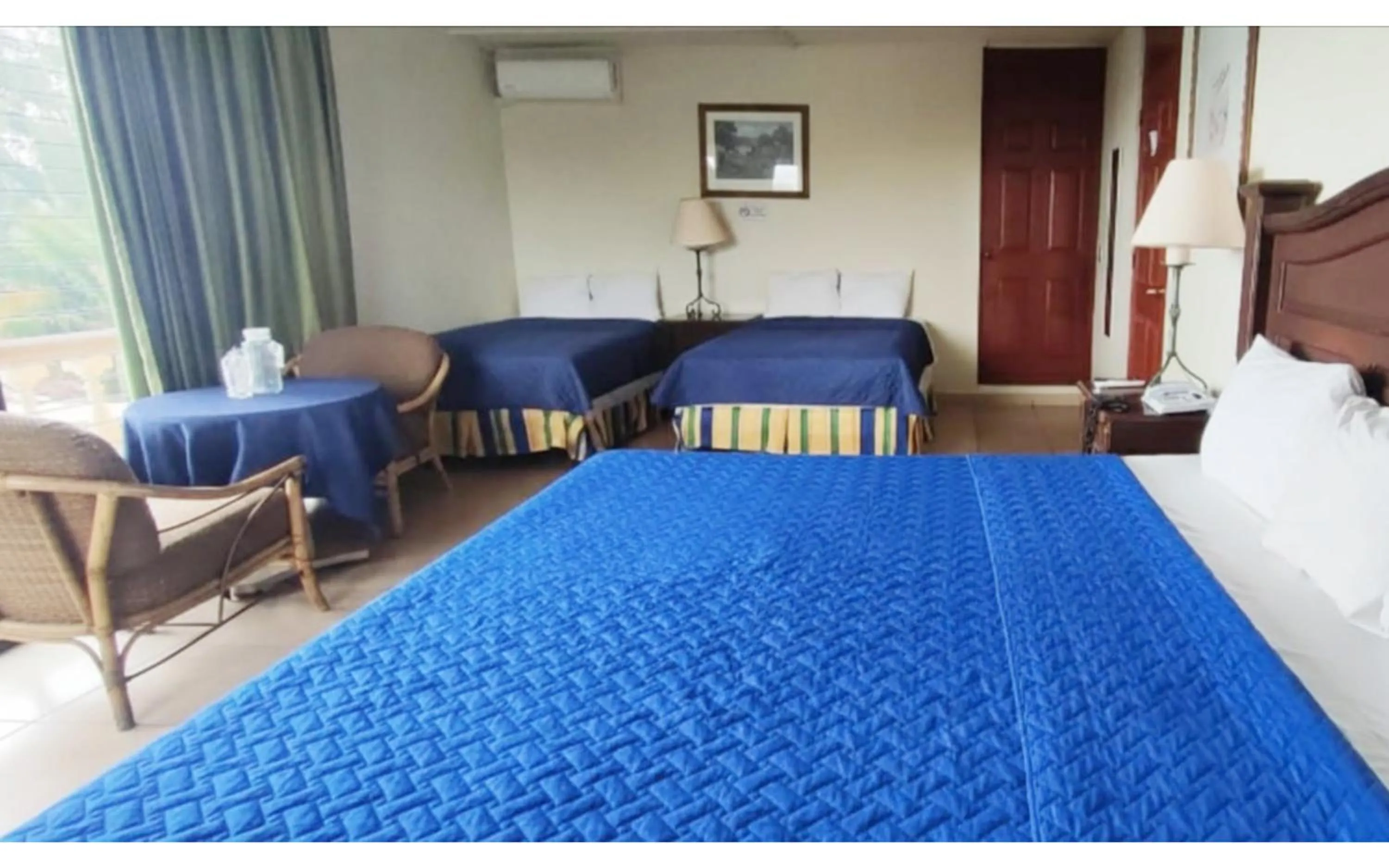 Bed in Hotel Mediterraneo Plaza