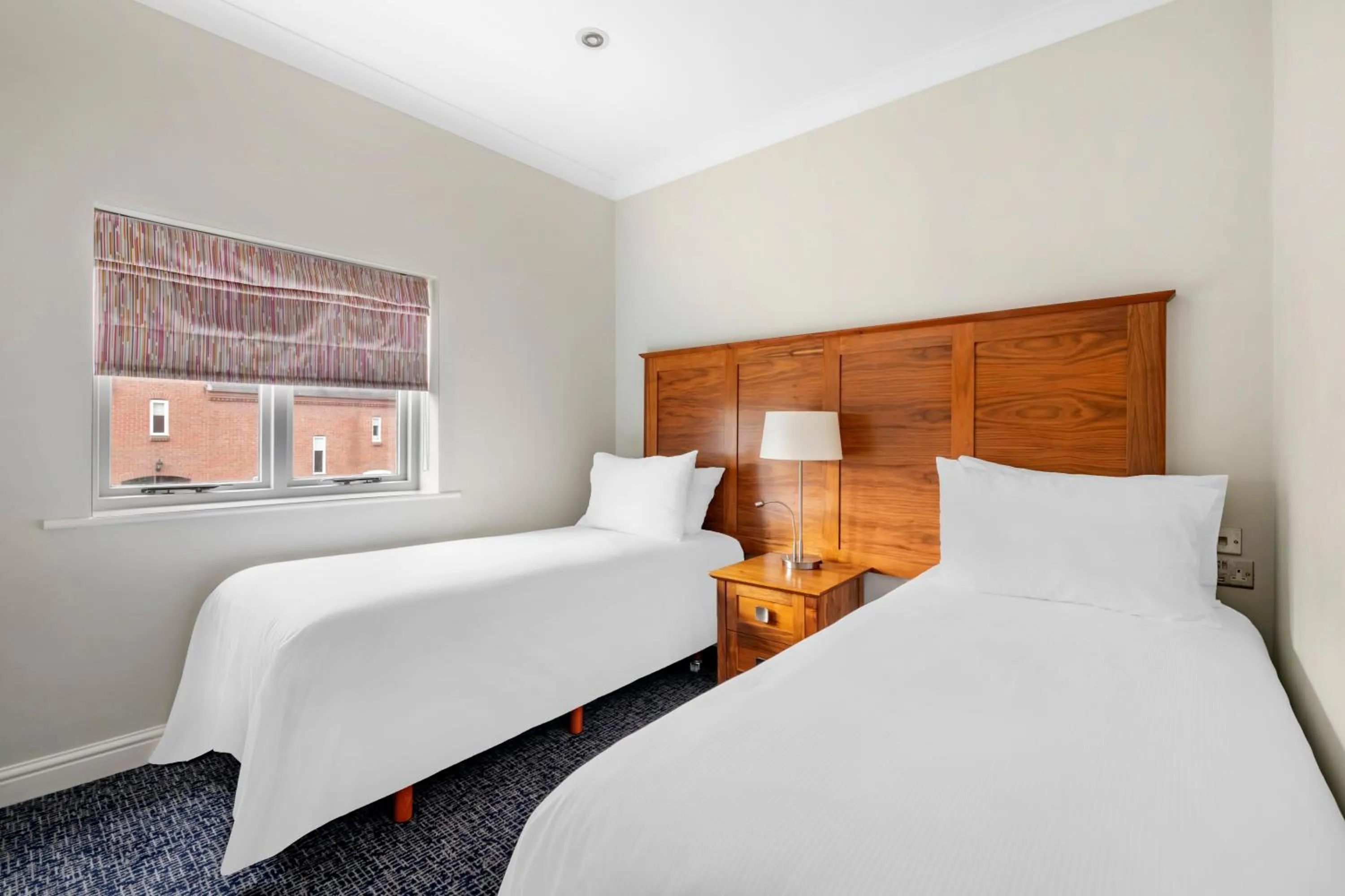 Bedroom, Bed in Wychnor Park Country Club