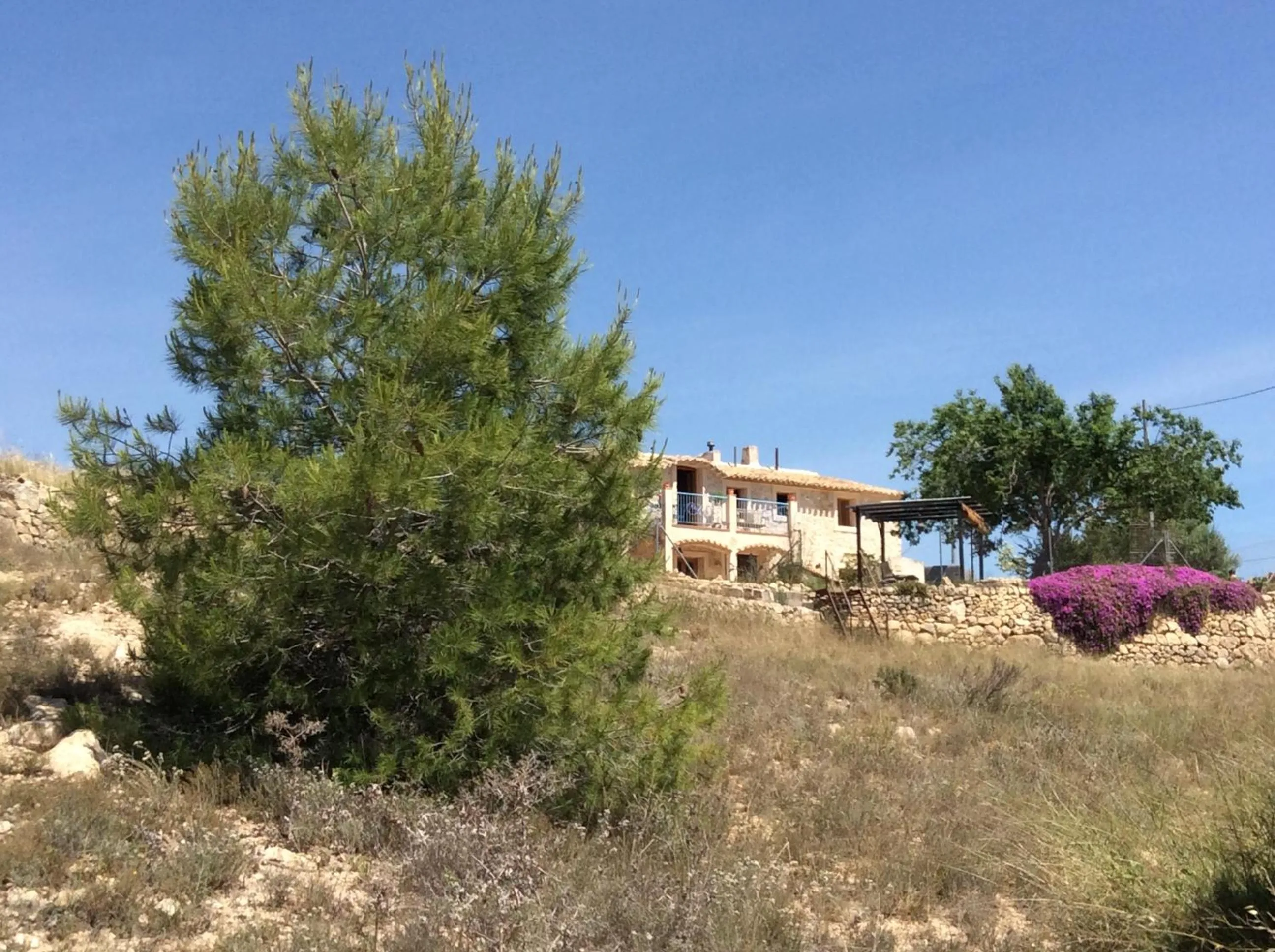 Facade/entrance in Los Cuatro Vientos B&B