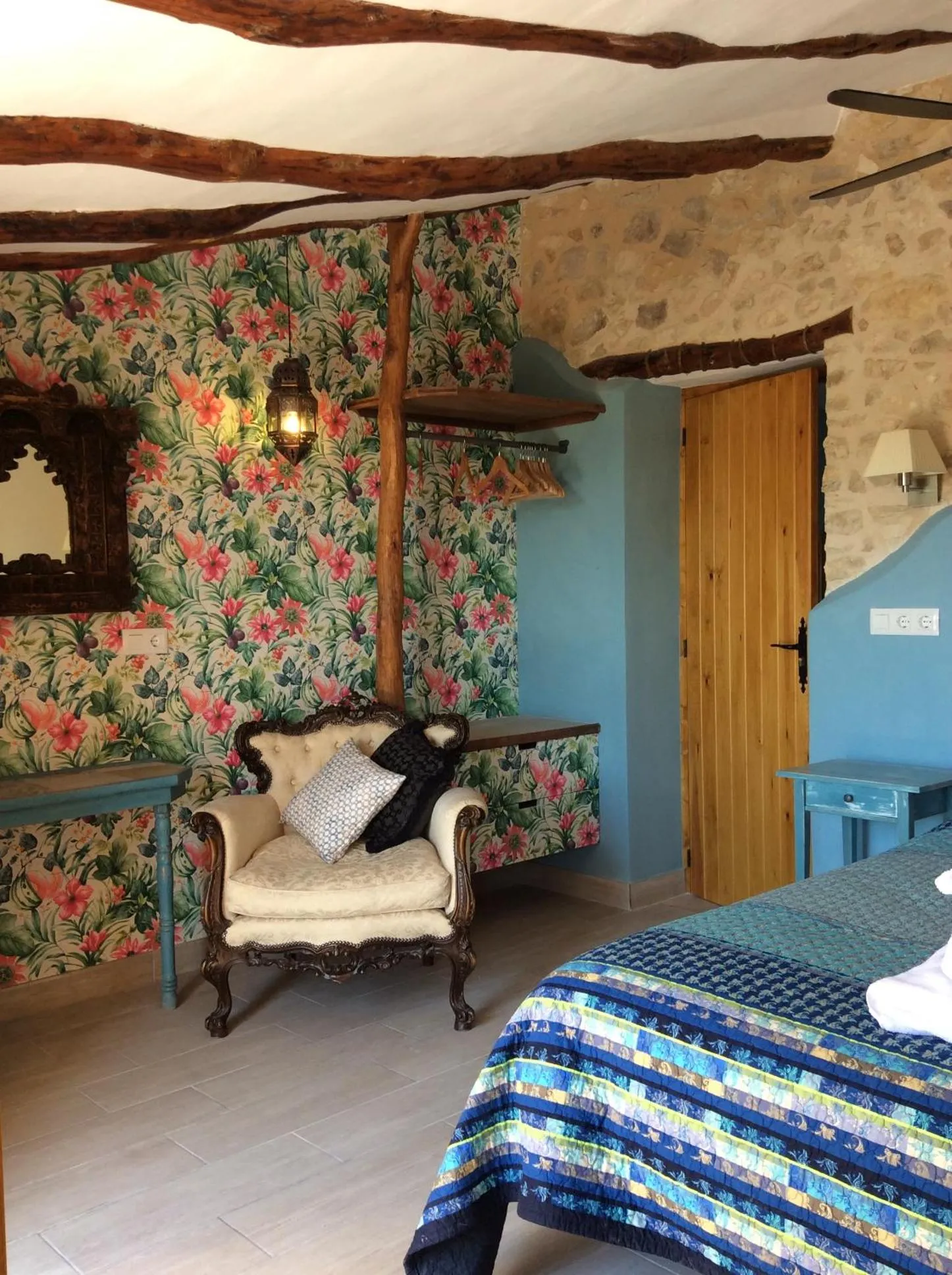 Seating area, Bed in Los Cuatro Vientos B&B