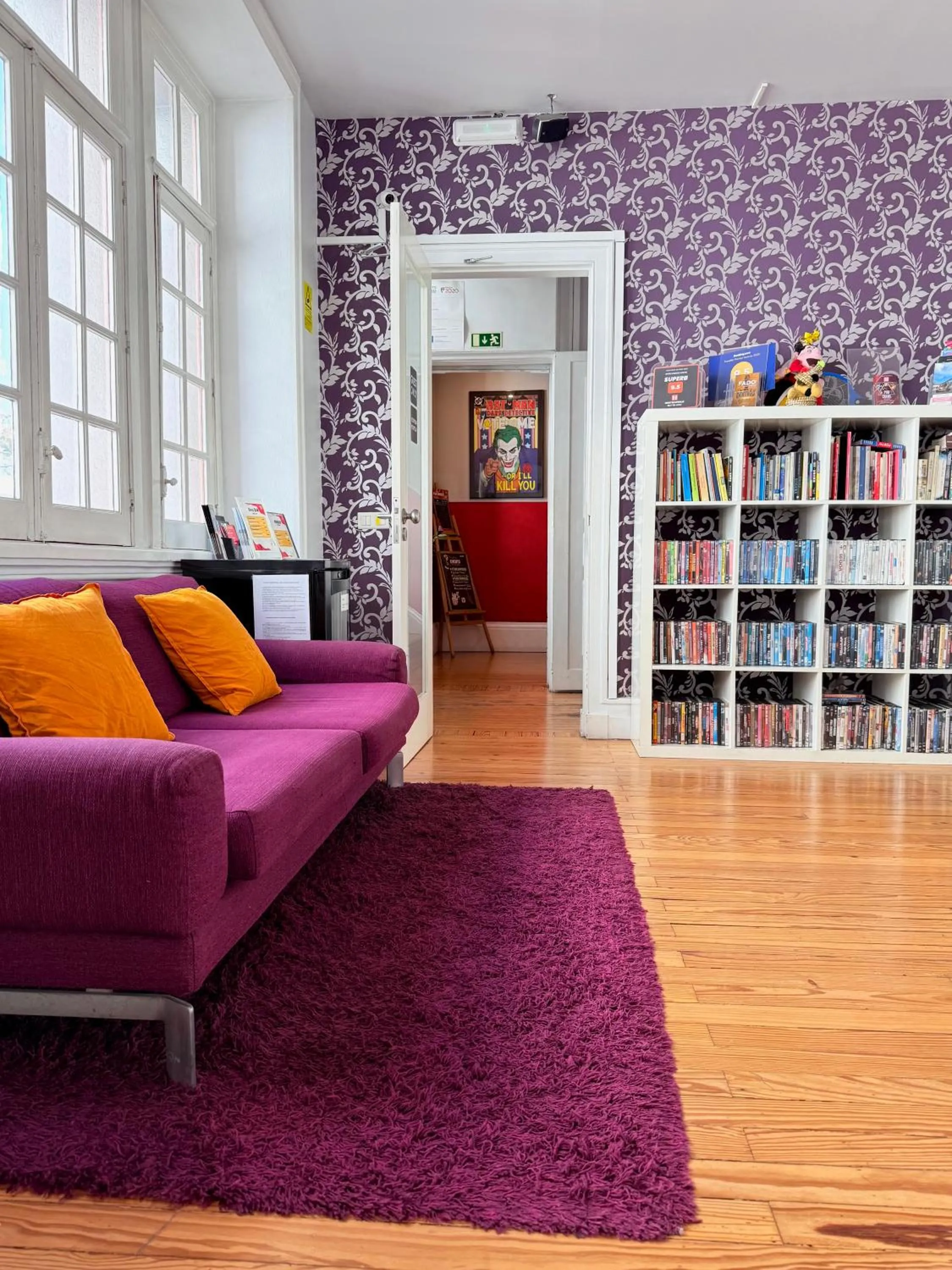 Living room in Rivoli Cinema Hostel