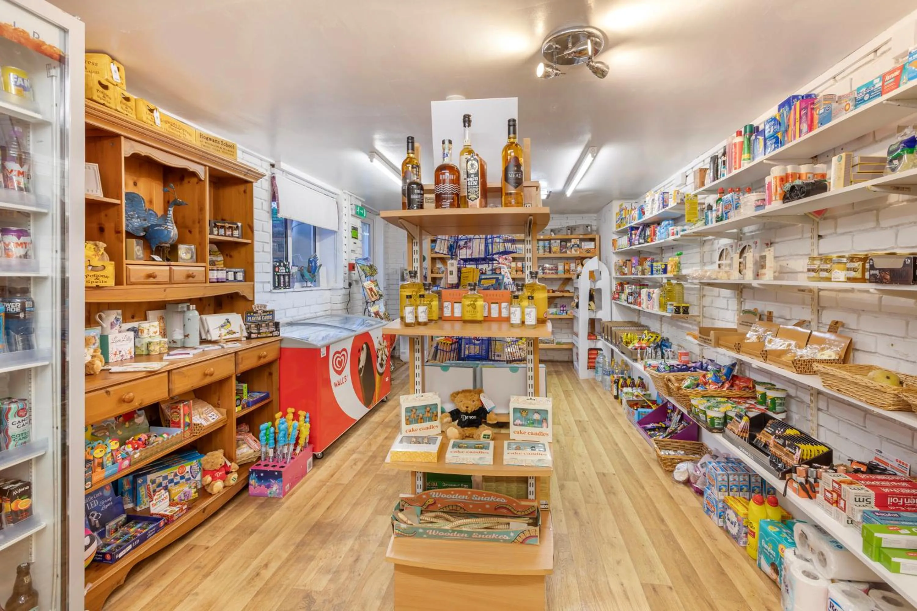 Supermarket/grocery shop in Woodford Bridge Country Club