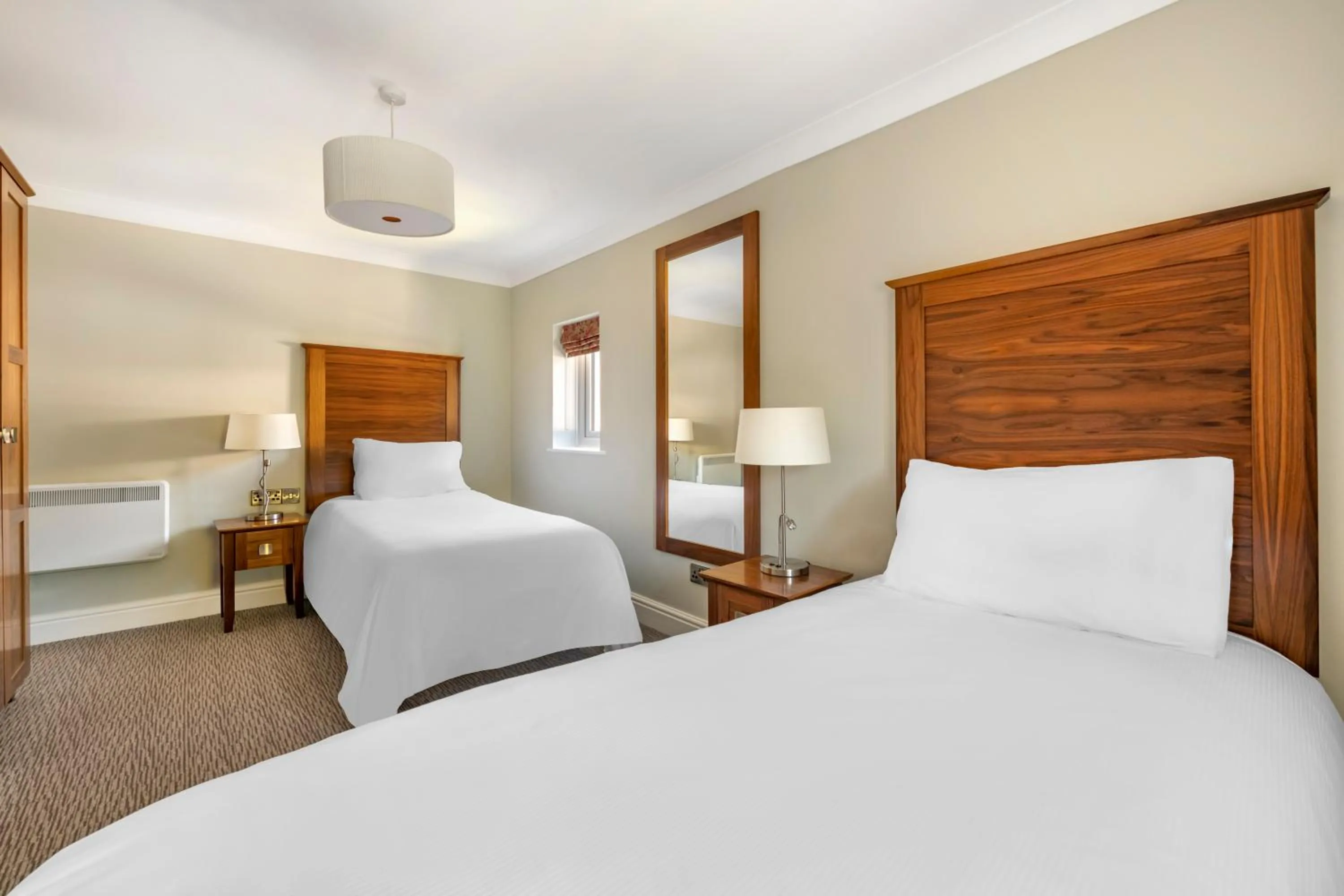 Bedroom, Bed in Woodford Bridge Country Club