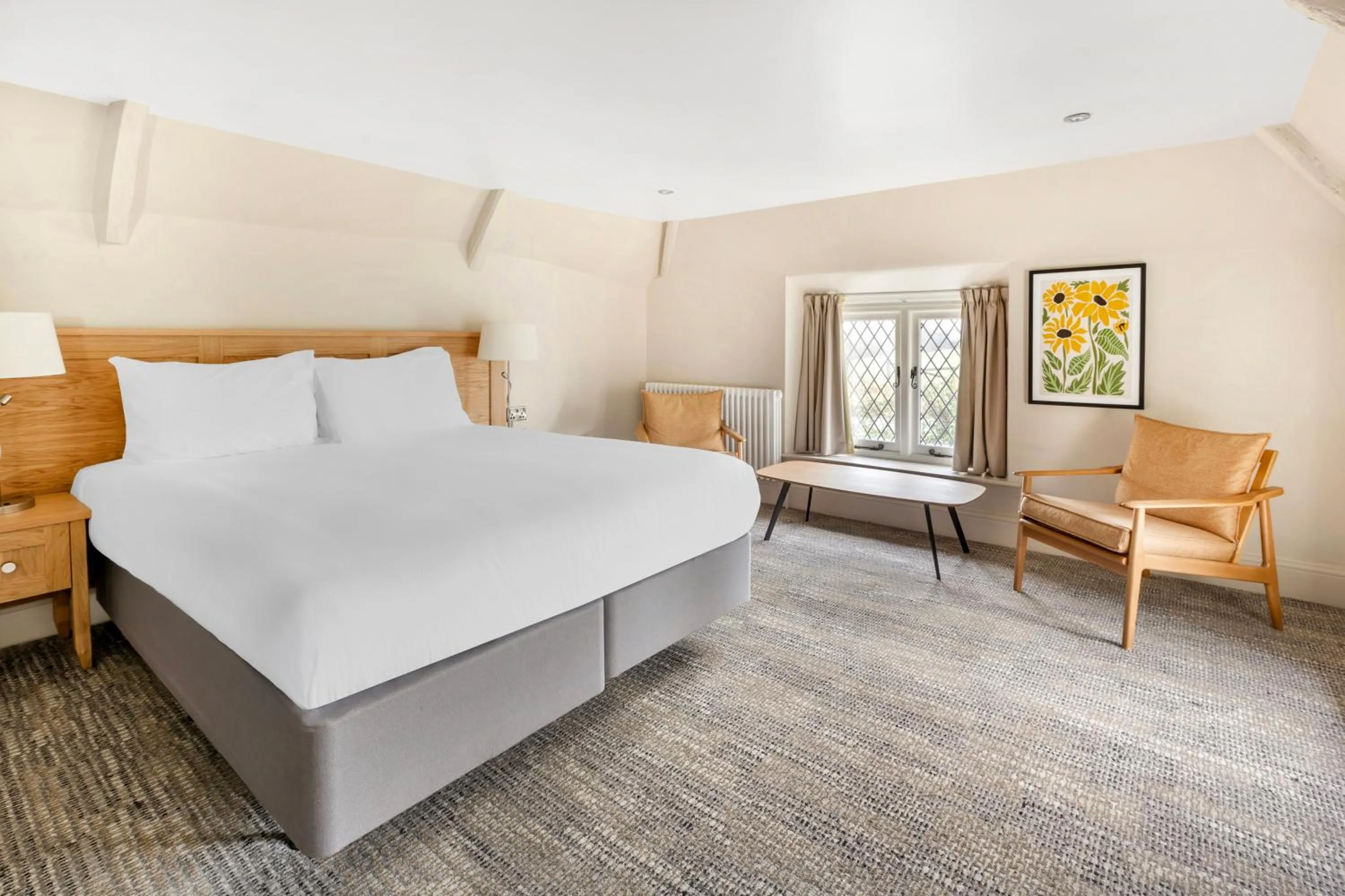 Bedroom, Bed in Woodford Bridge Country Club