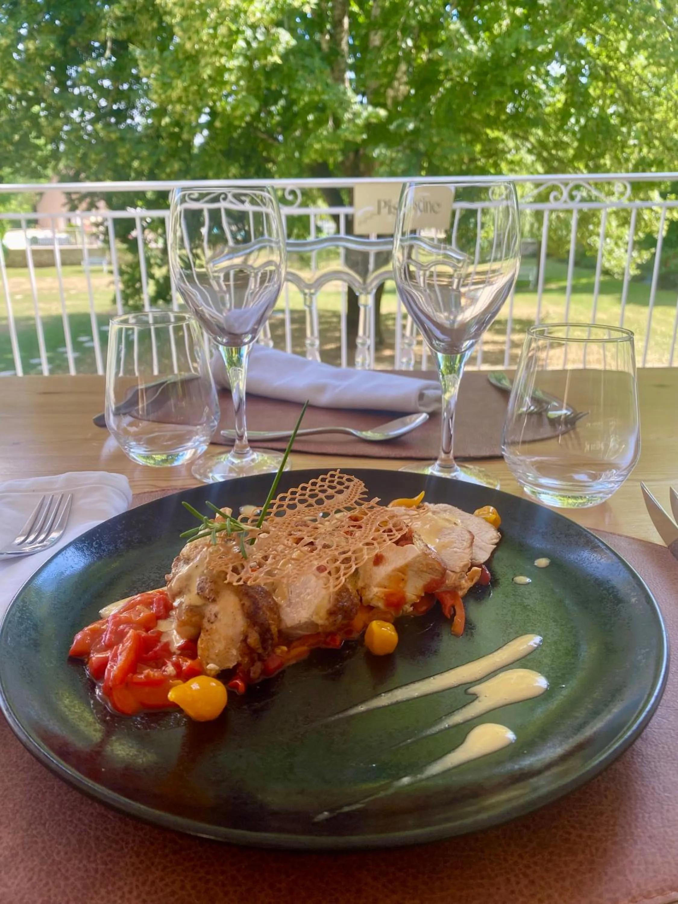 Restaurant/places to eat in Logis Hôtels - Hôtel Restaurant Domaine Les Falaises