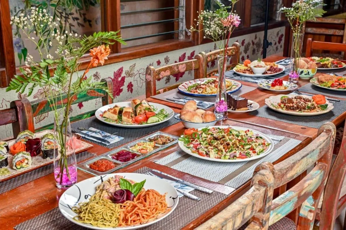 Food in Lands in Love Hotel and Resort