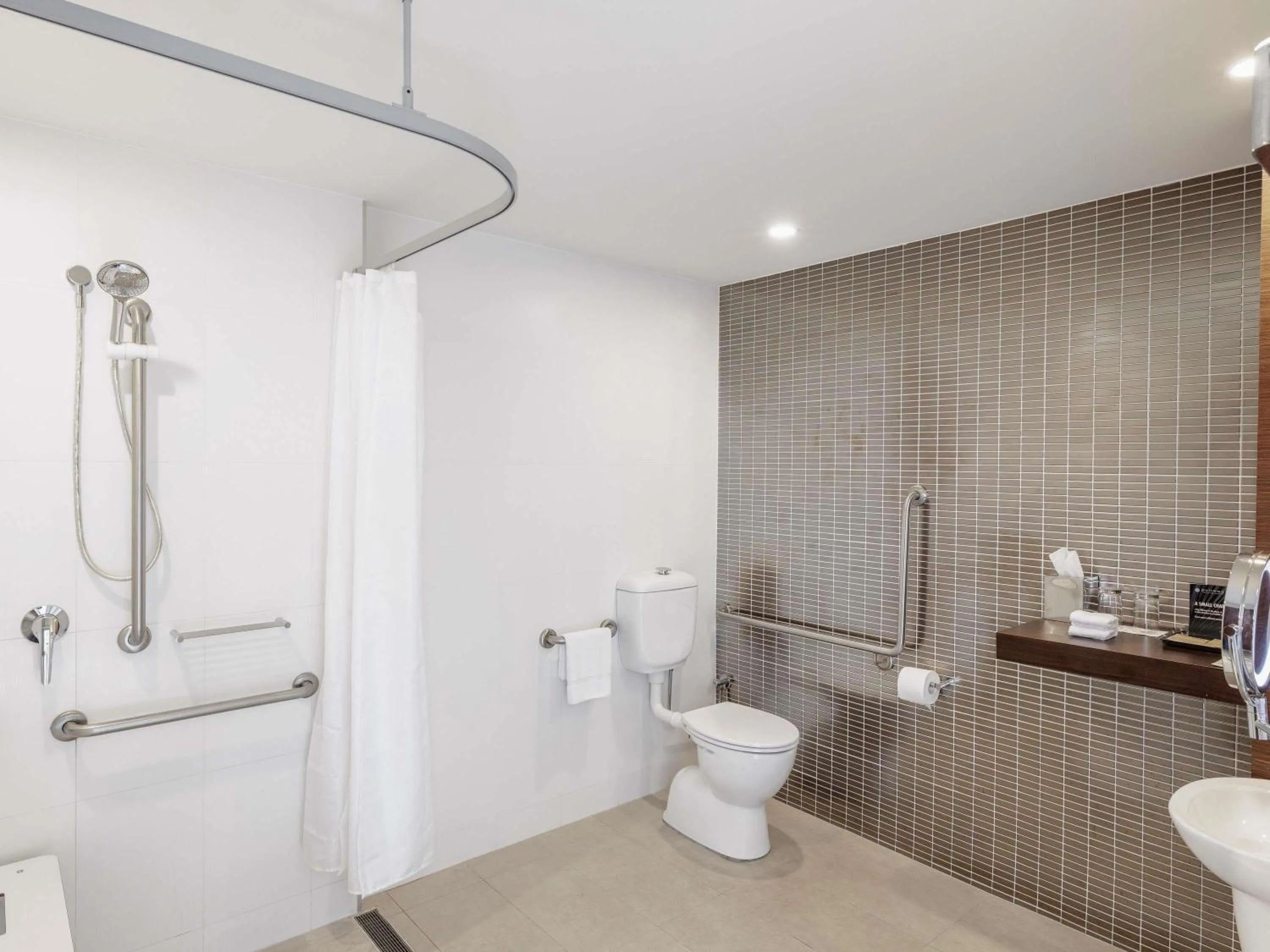 Bedroom in Pullman Sydney Olympic Park