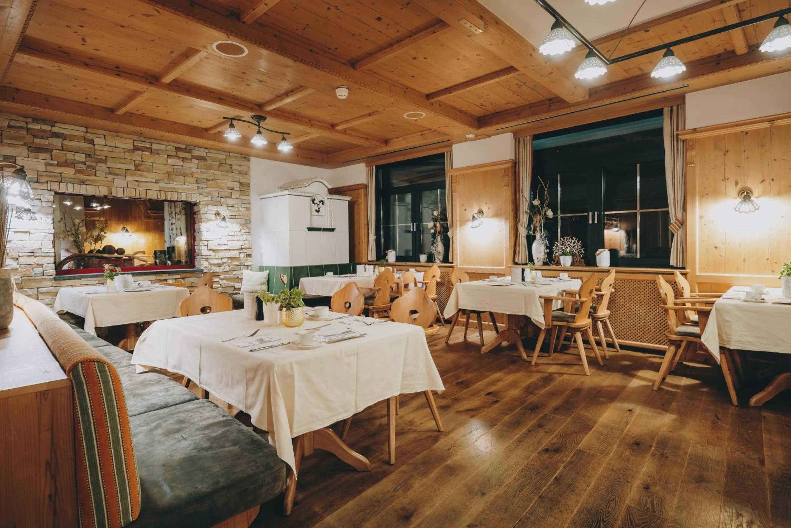 Restaurant/places to eat in Hotel Tyrol am Haldensee