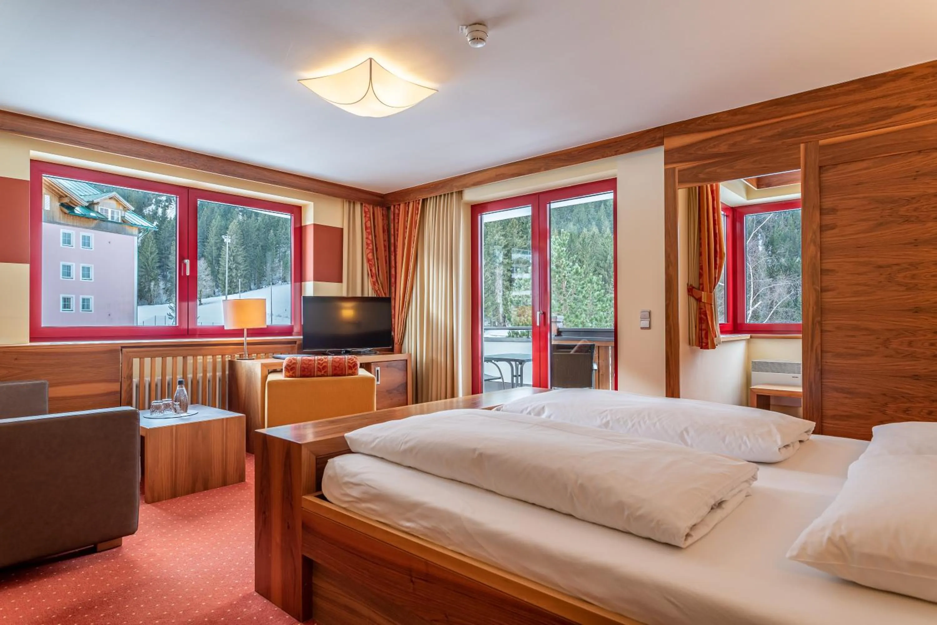 Photo of the whole room, Bed in Hotel Tyrol am Haldensee