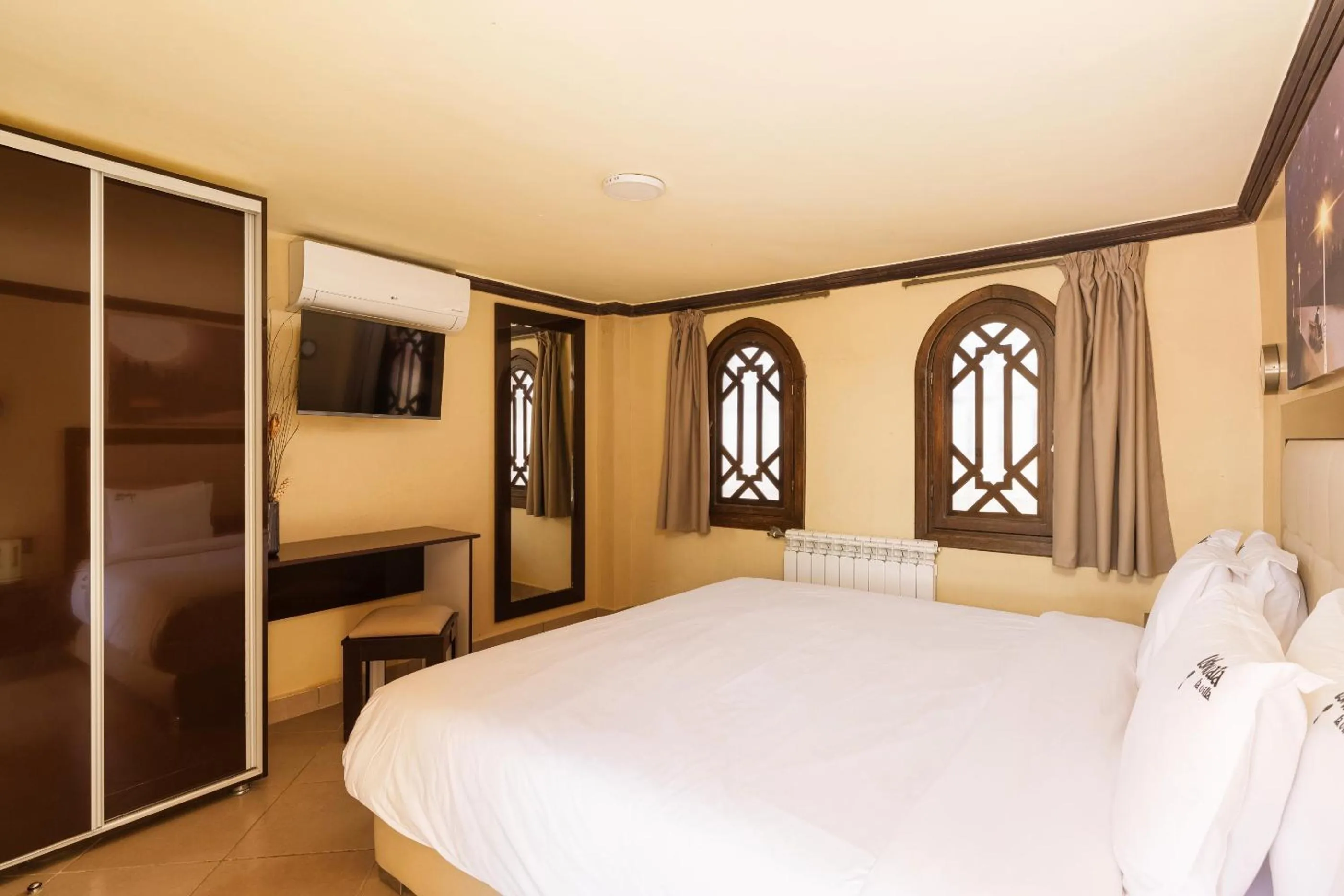 Bed in Riad Ushuaia - Centre Marrakech