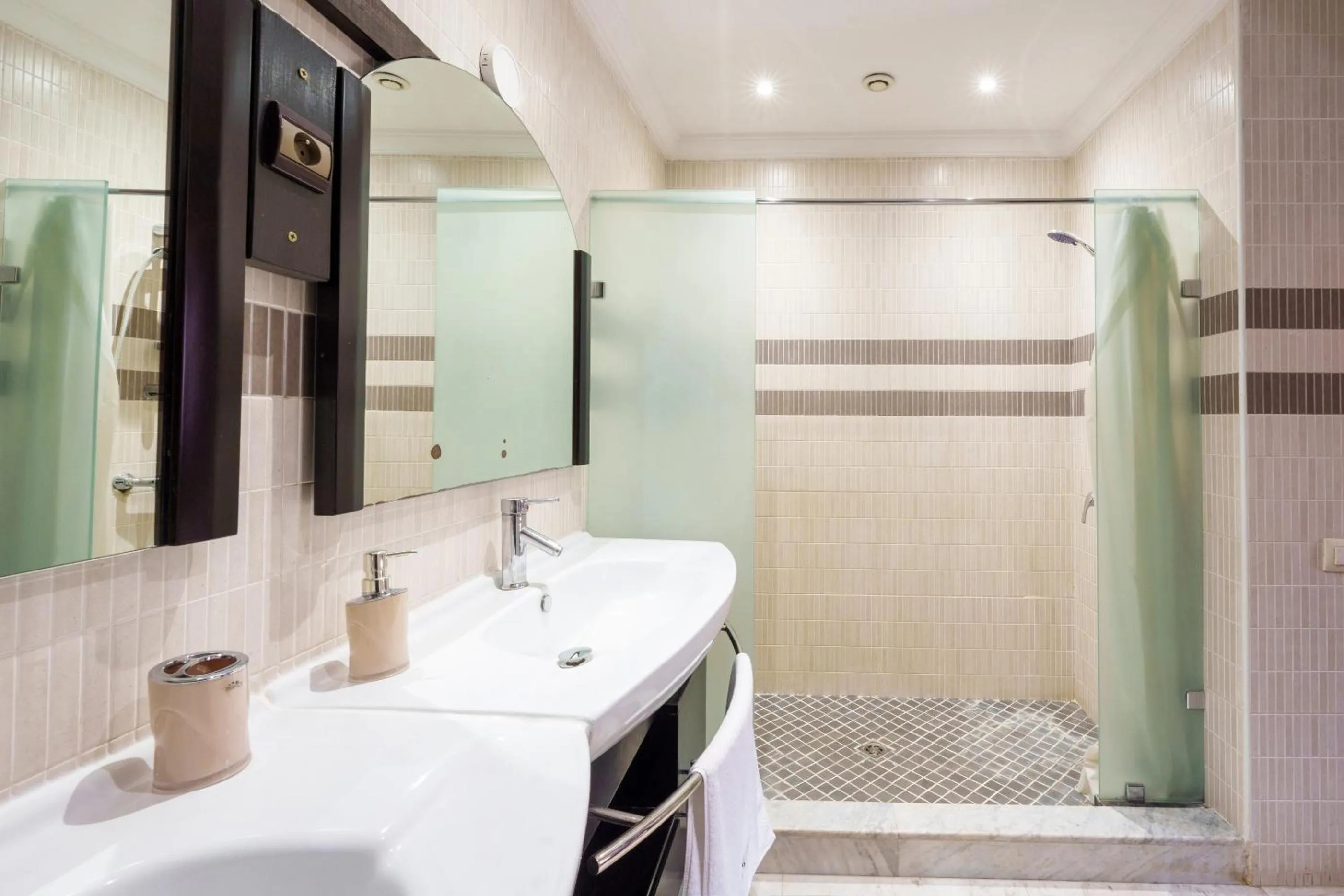 Shower in Riad Ushuaia - Centre Marrakech