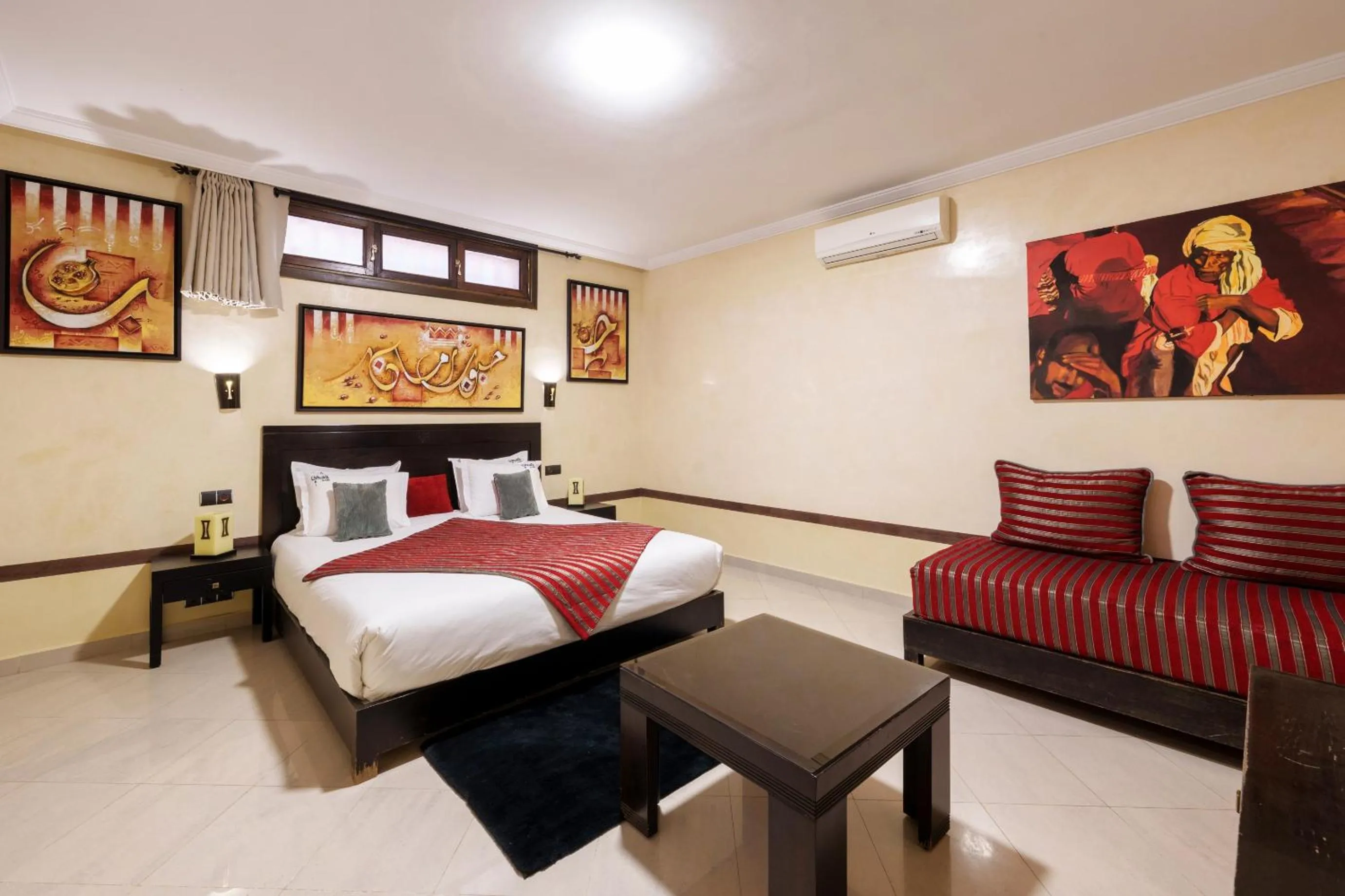 Bed in Riad Ushuaia - Centre Marrakech