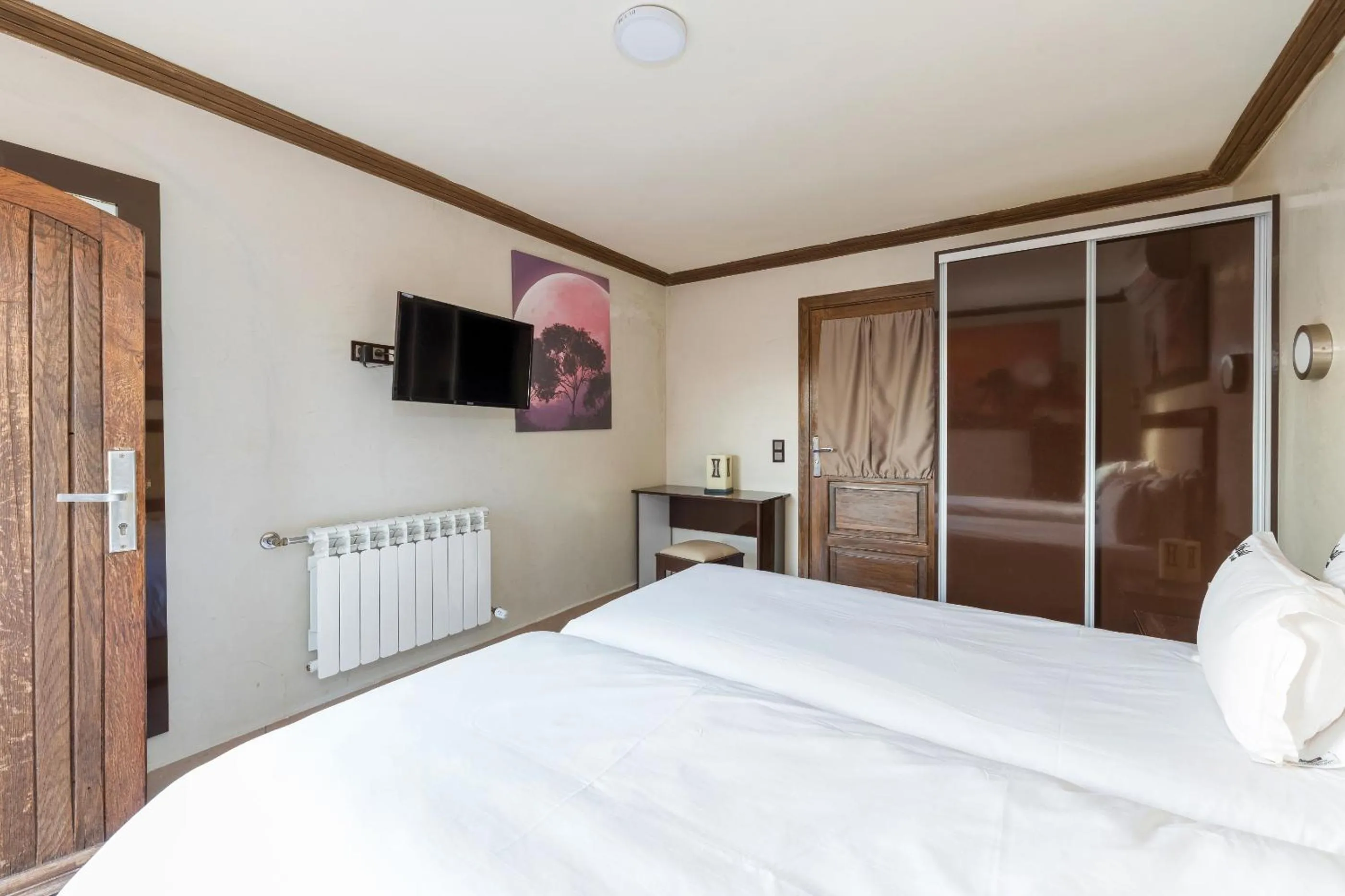 Photo of the whole room, Bed in Riad Ushuaia - Centre Marrakech