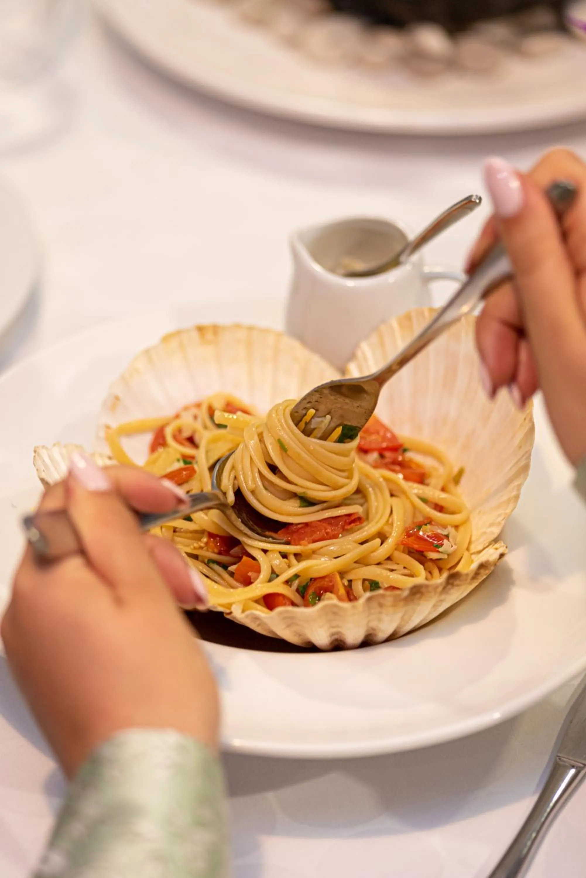 Restaurant/places to eat in Hotel Vlora International