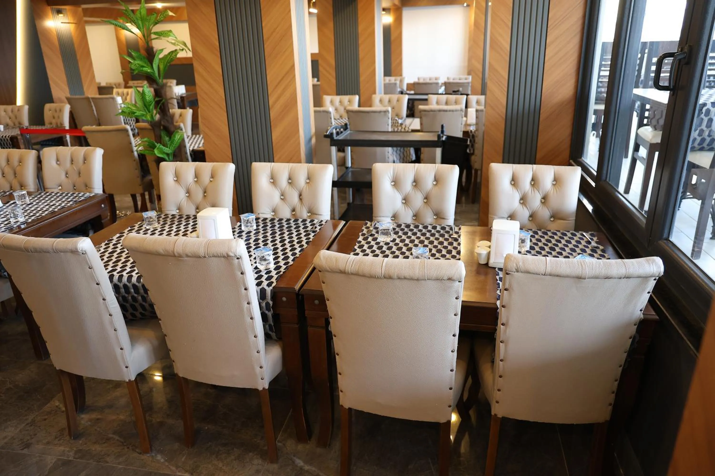 Restaurant/places to eat in Side Yeşilöz Hotel