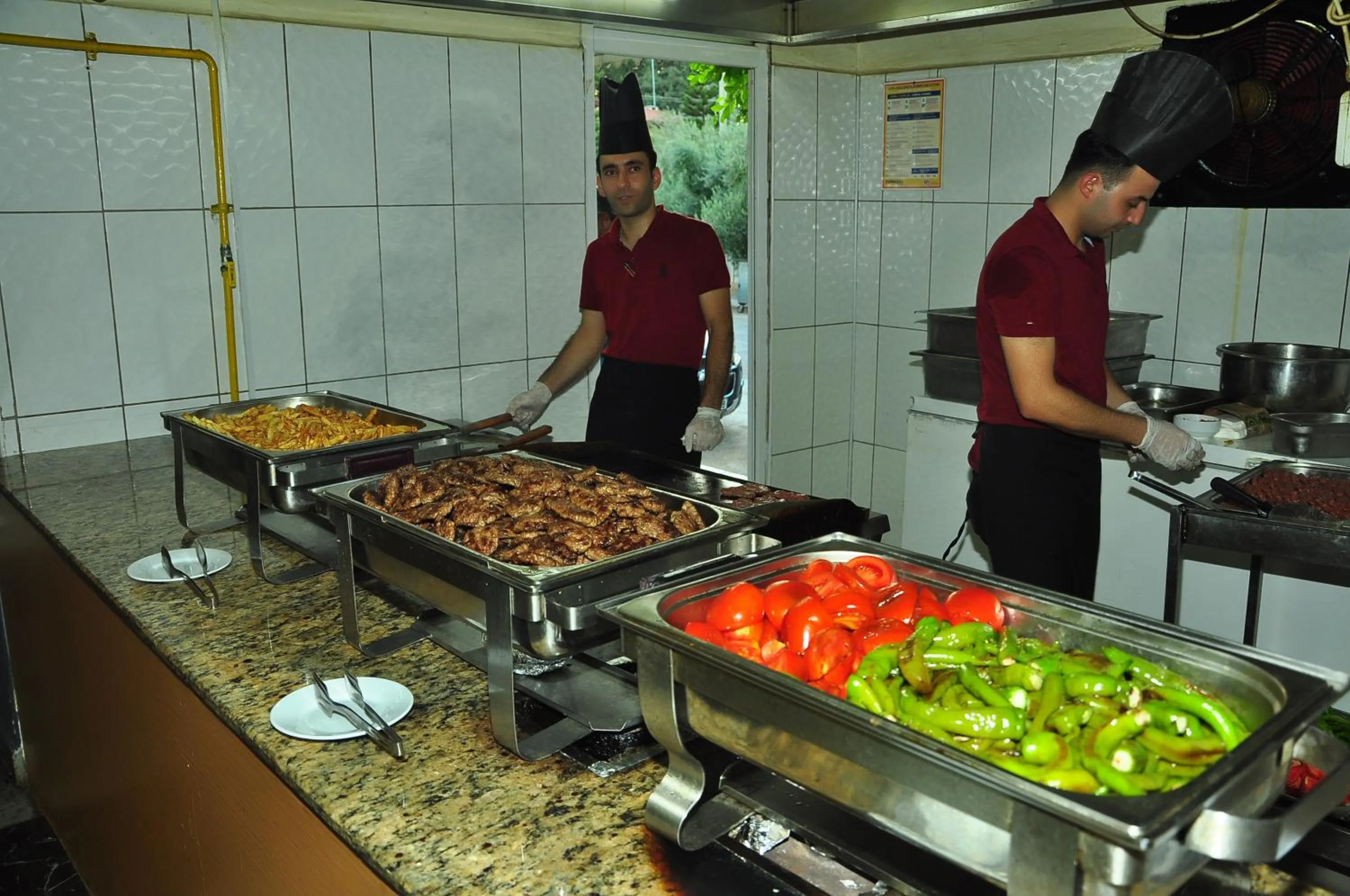 Restaurant/places to eat in Side Yeşilöz Hotel