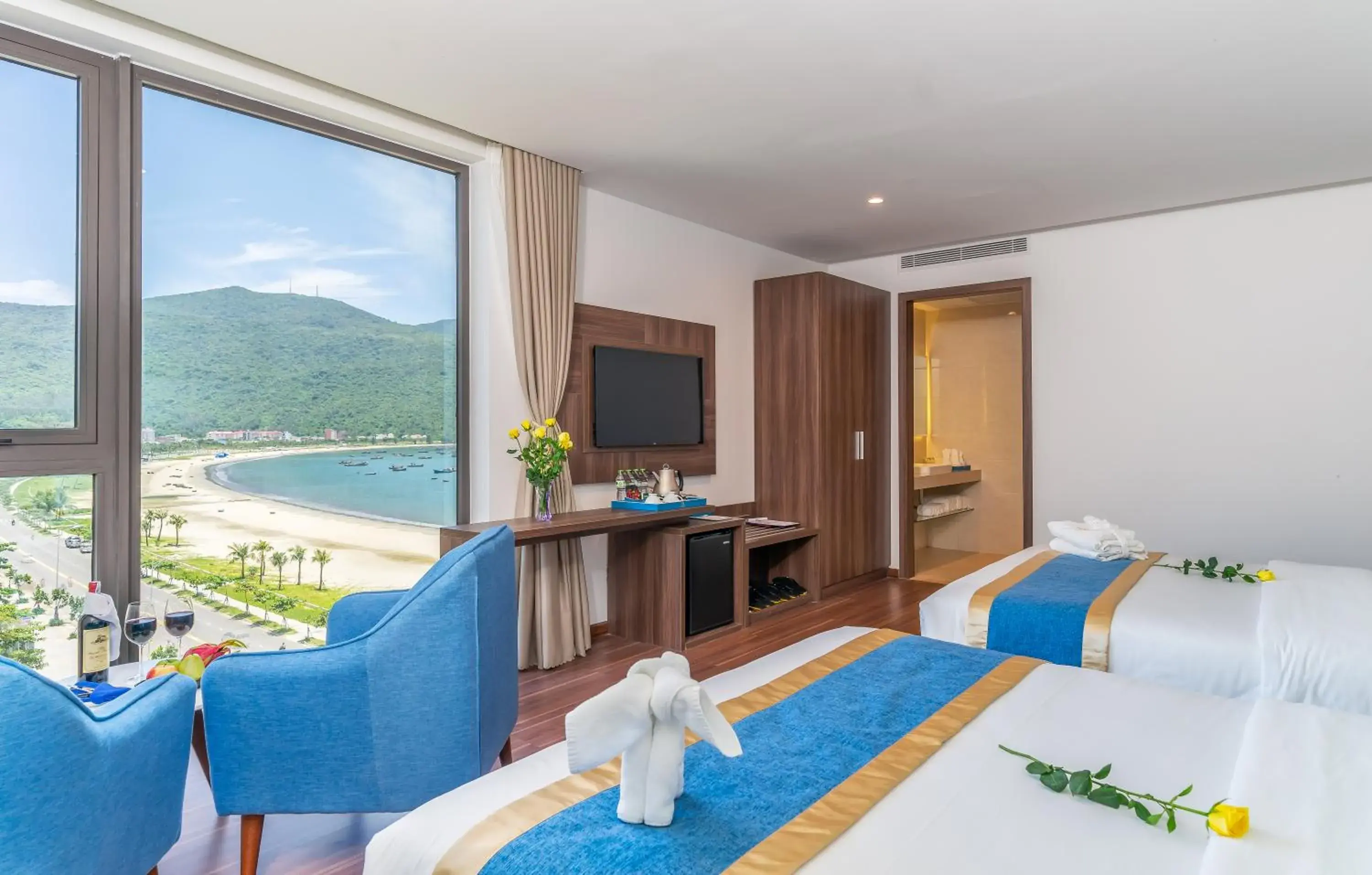 Family Room with Side Sea View in Grand Gold Hotel Family Room with Side Sea View in Grand Gold Hotel