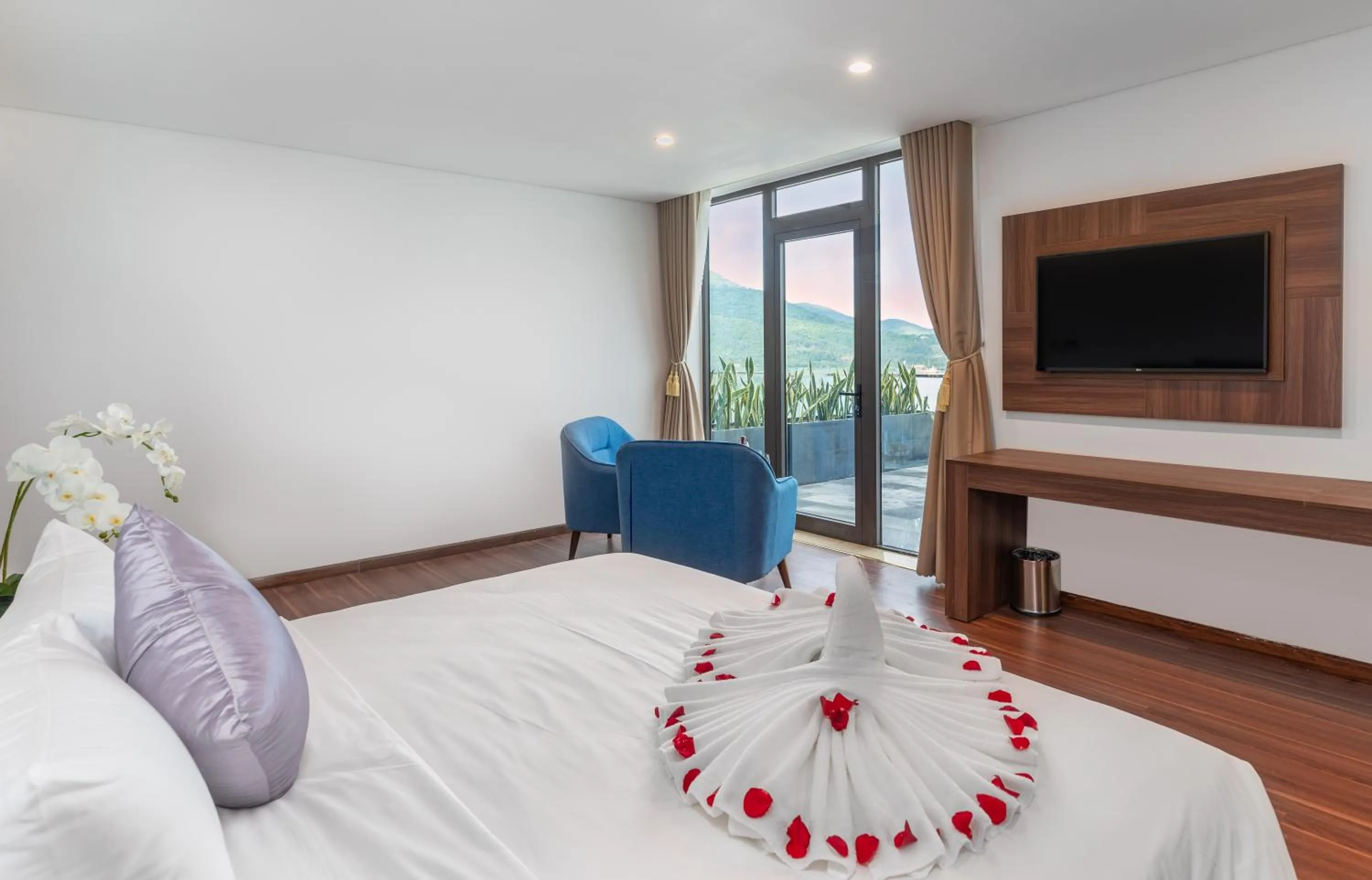 Bed in Grand Gold Hotel