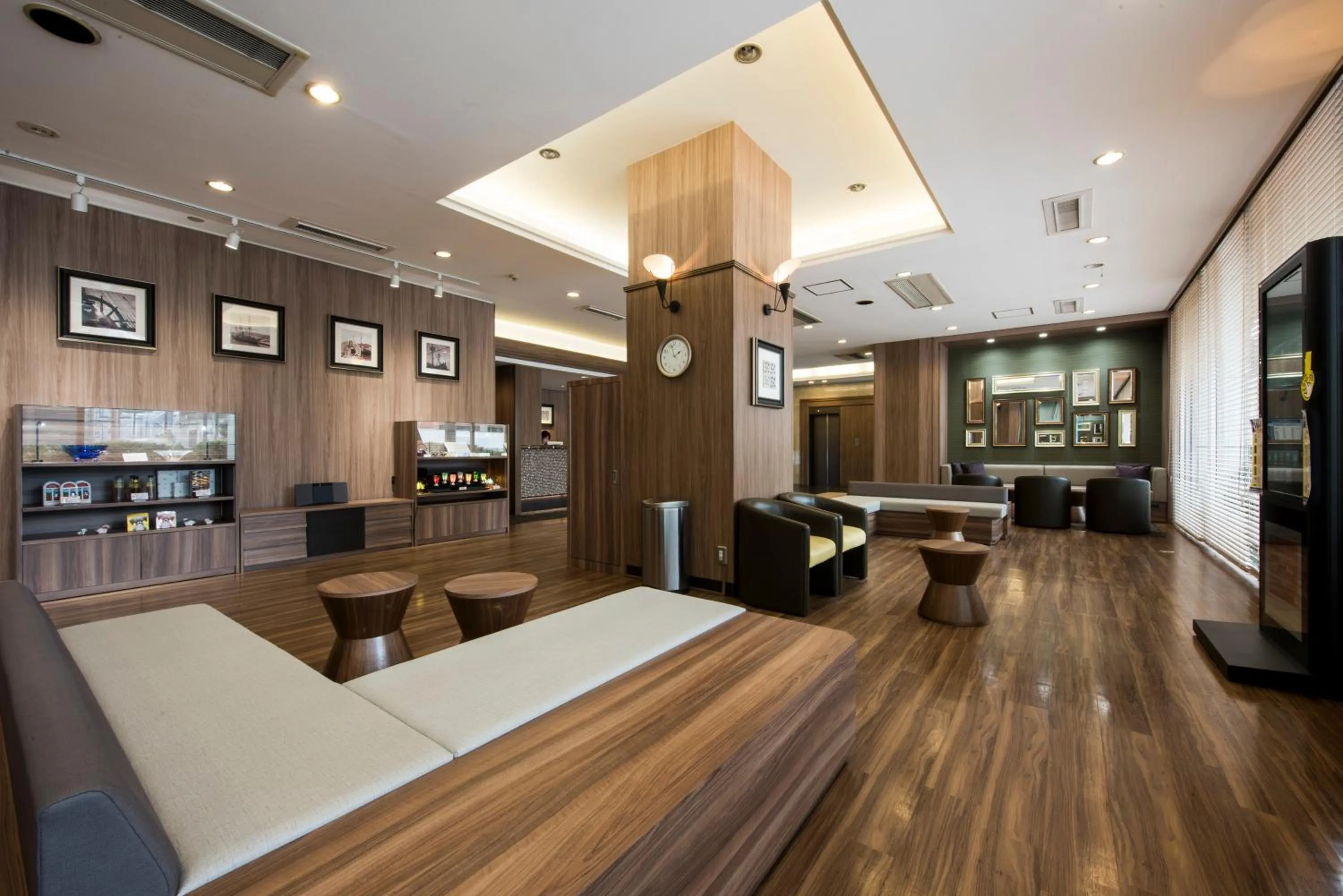 Lobby or reception in Nagasaki Bus Terminal Hotel