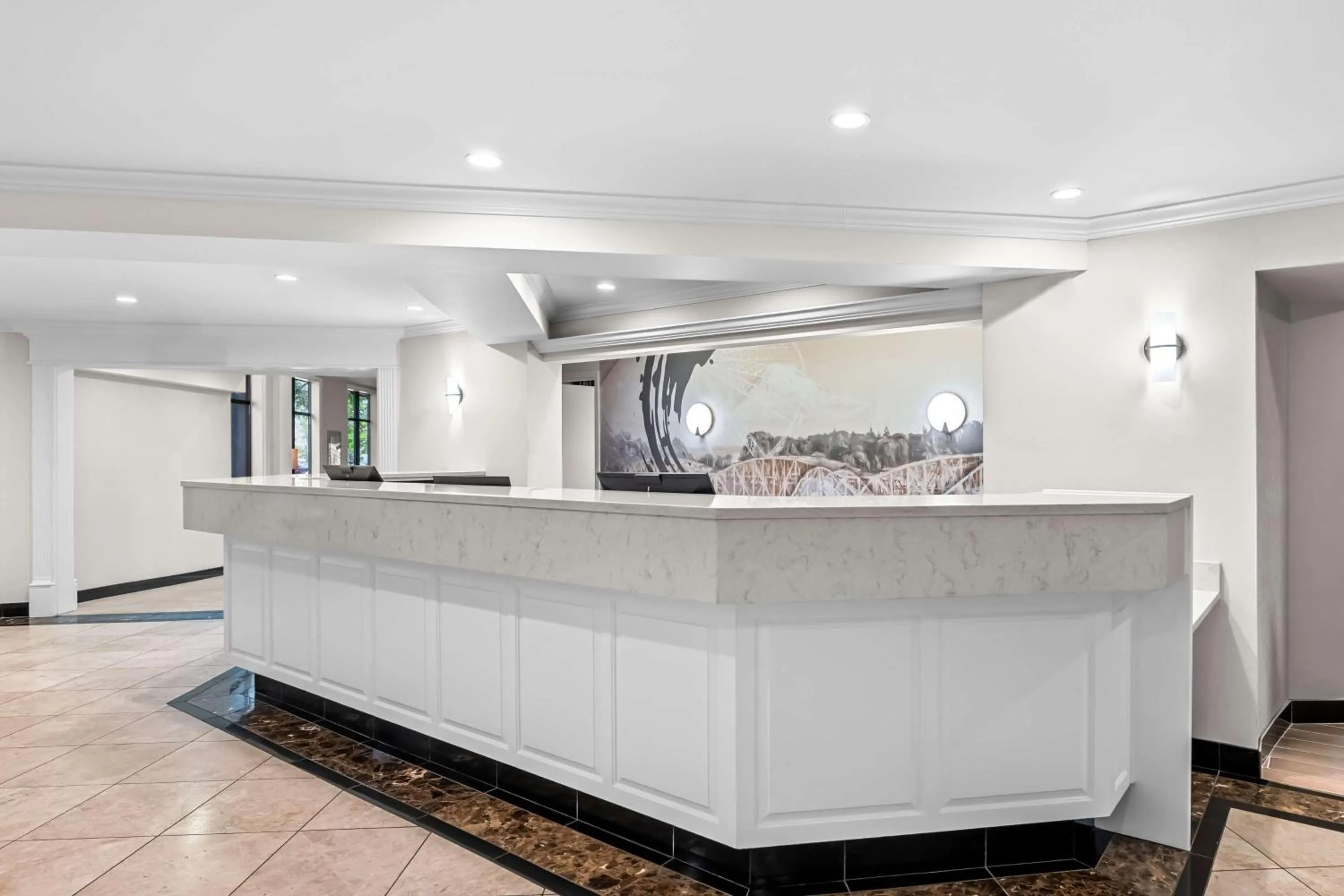 Lobby or reception in Best Western Plus Puyallup Hotel