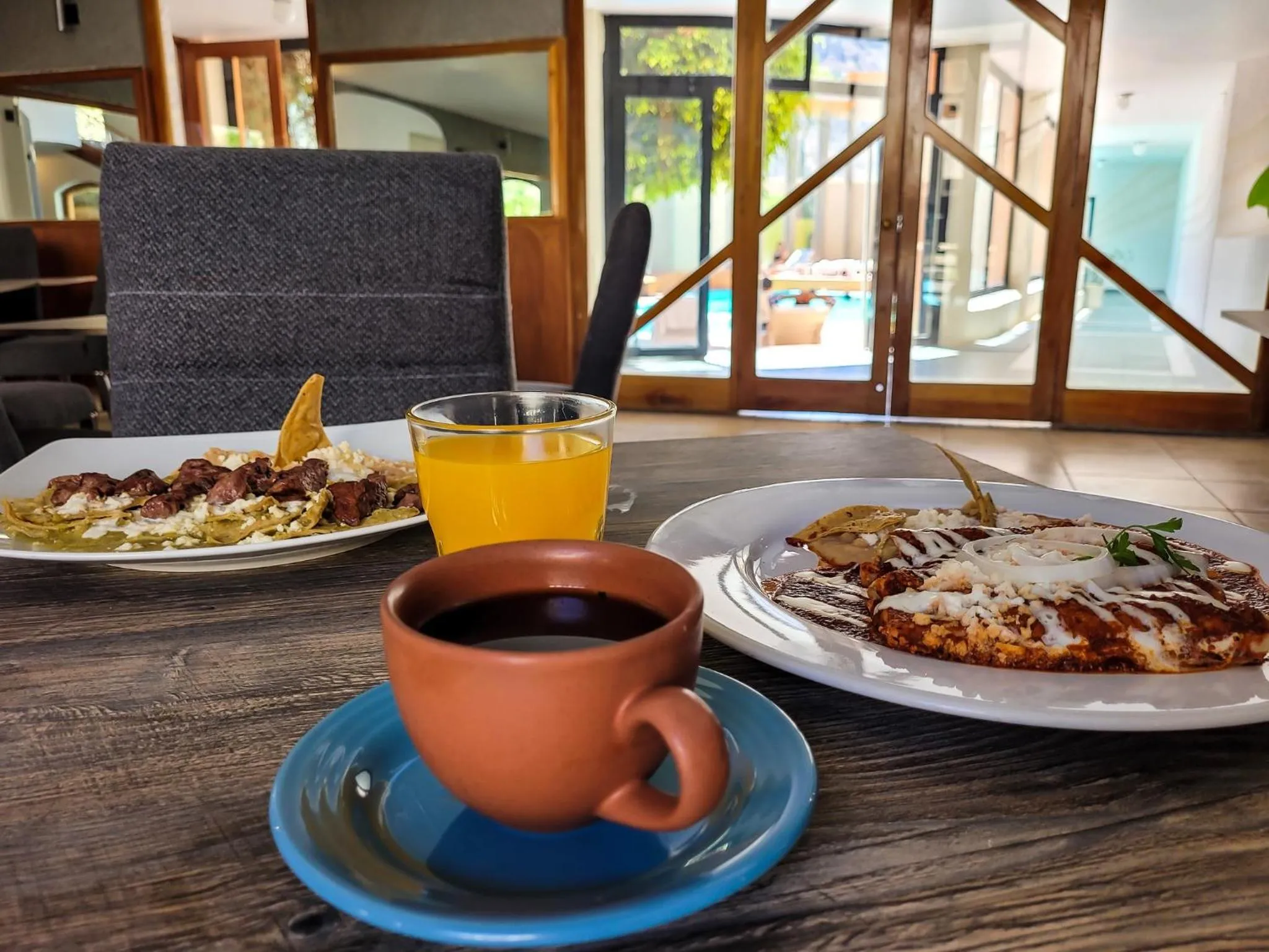 Restaurant/places to eat in Hotel Paseo de la Presa