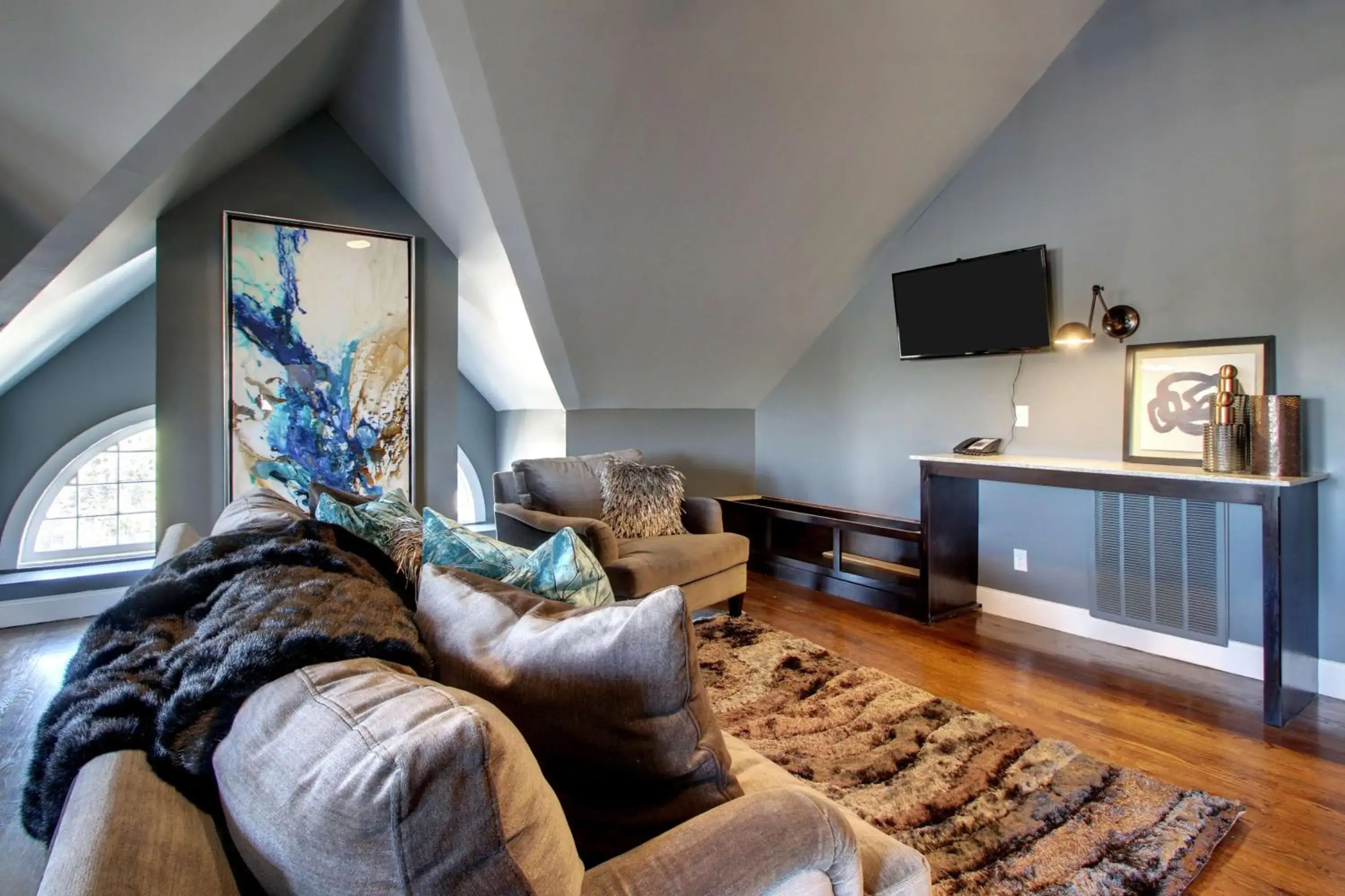 Two-Bedrooms King Suite in Hotel Finial BW Premier Collection Oxford - Anniston Two-Bedrooms King Suite in Hotel Finial BW Premier Collection Oxford - Anniston