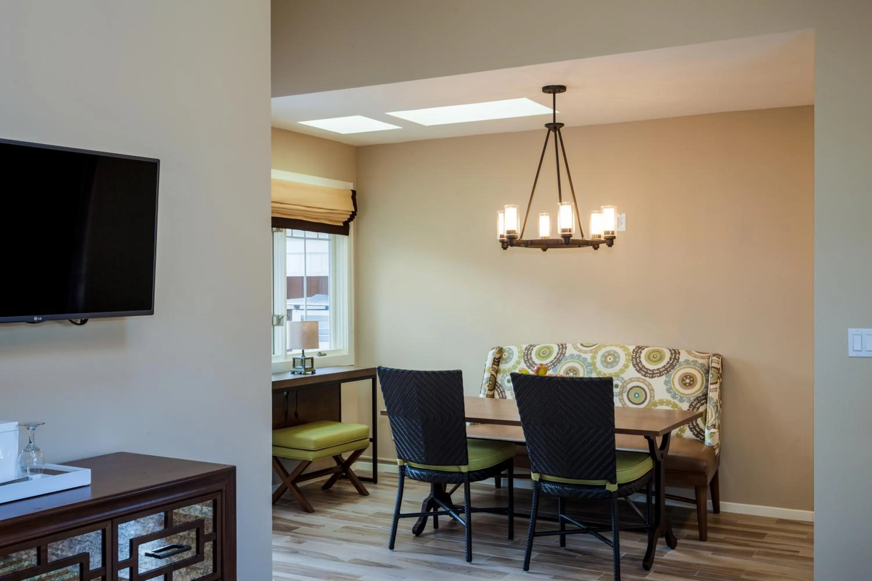 Decorative detail in Lighthouse Lodge & Cottages