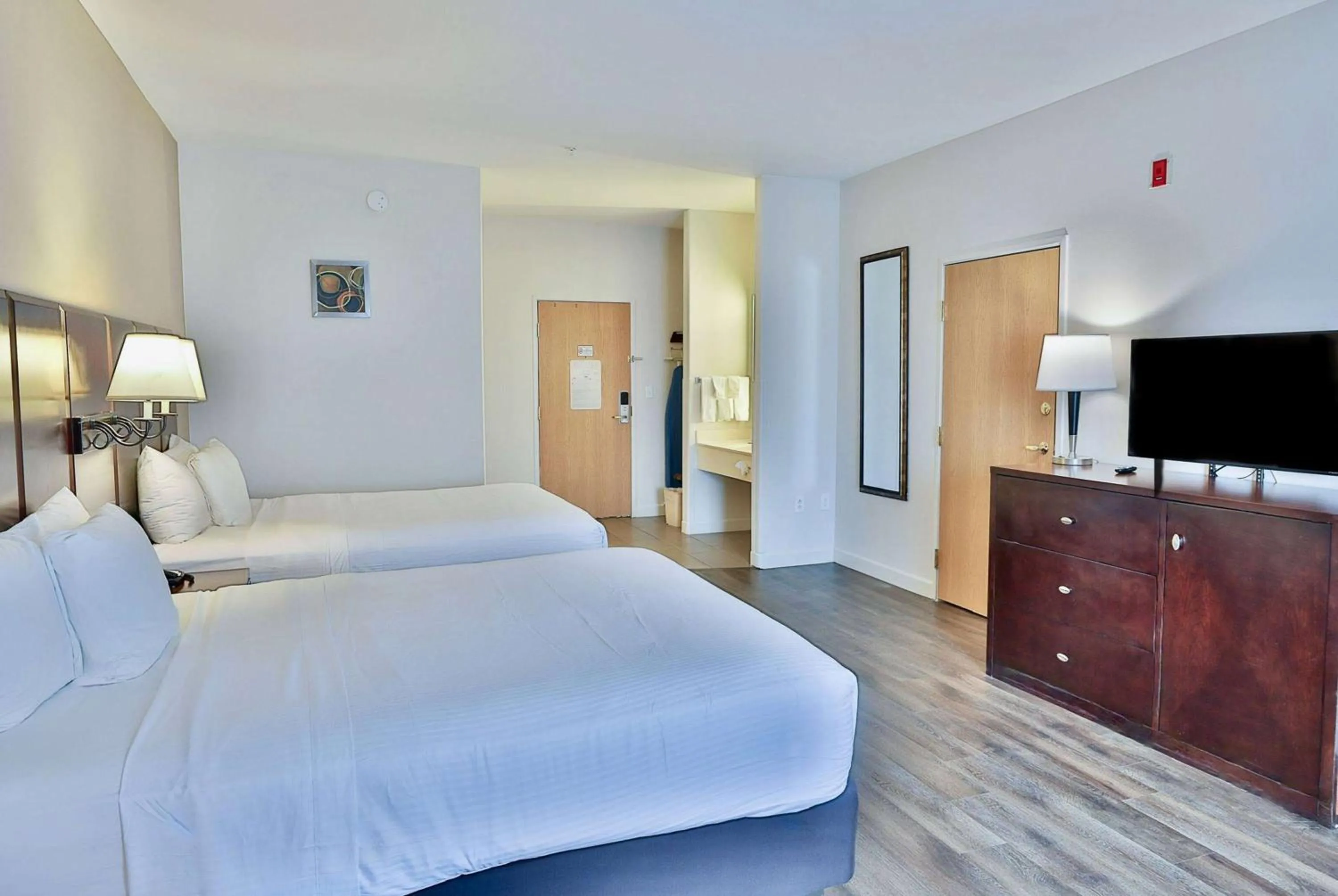 Photo of the whole room, Bed in Baymont by Wyndham Tucson Airport