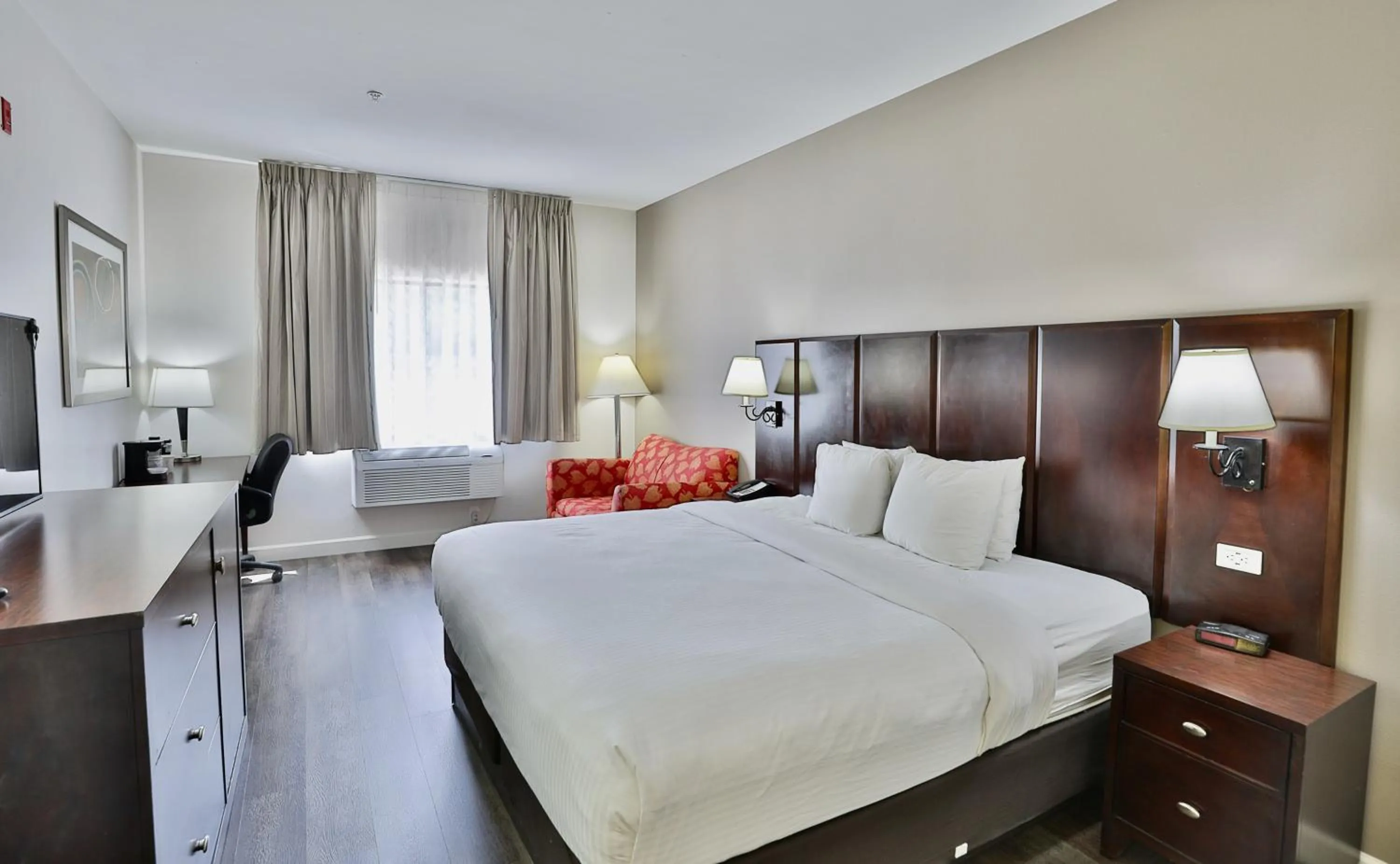 Photo of the whole room, Bed in Baymont by Wyndham Tucson Airport