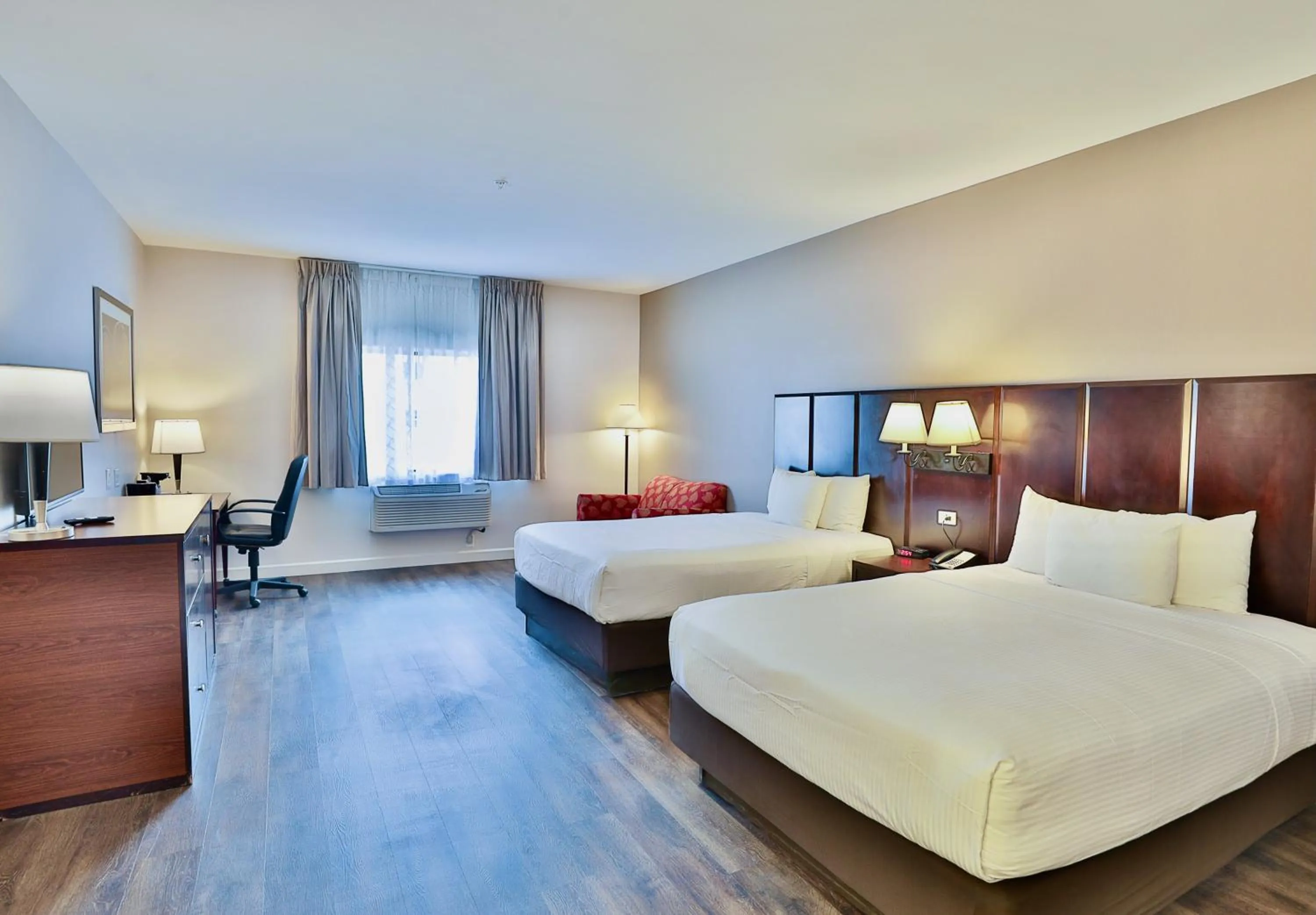 Photo of the whole room, Bed in Baymont by Wyndham Tucson Airport