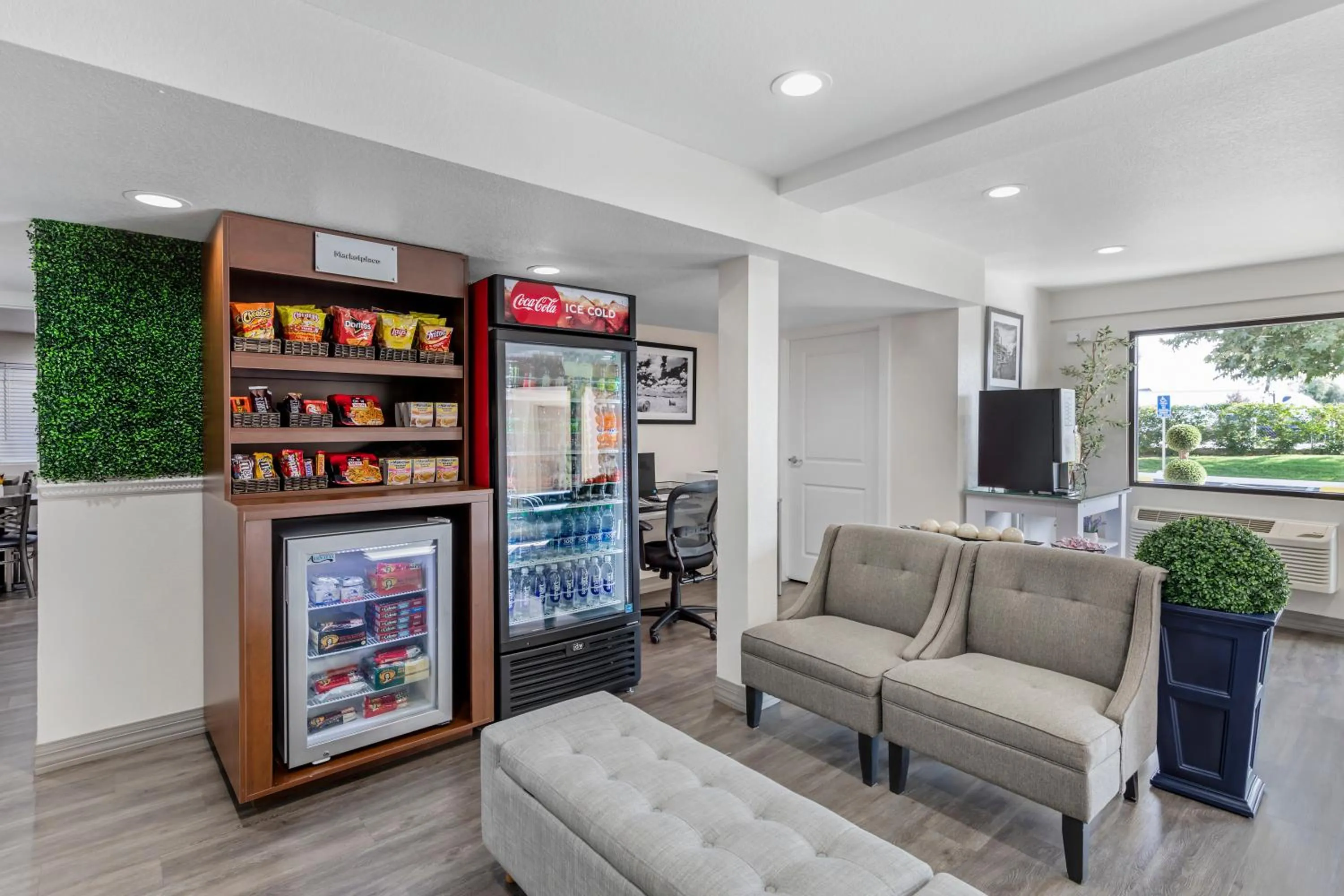 Hillstone Inn Tulare, an Ascend Collection Hotel