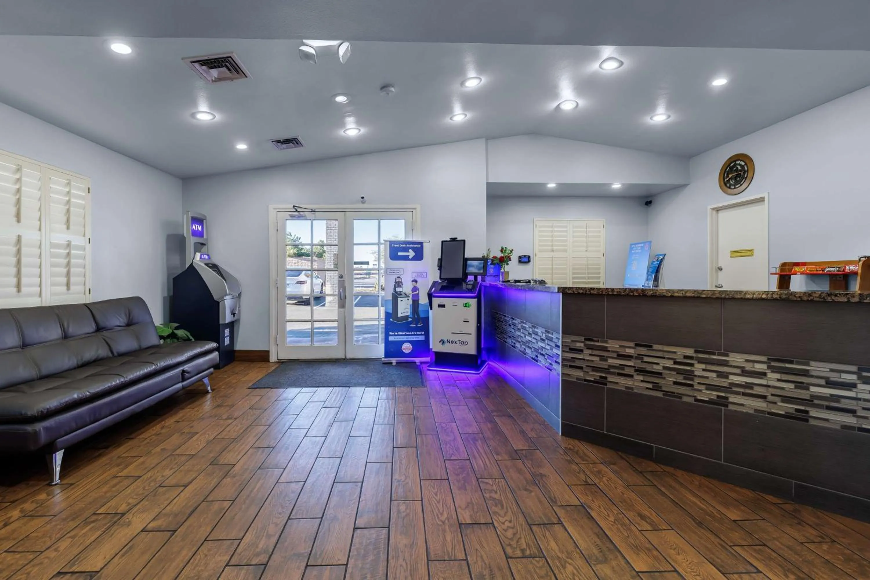 Lobby or reception in Studio 6 Suites Flagstaff AZ