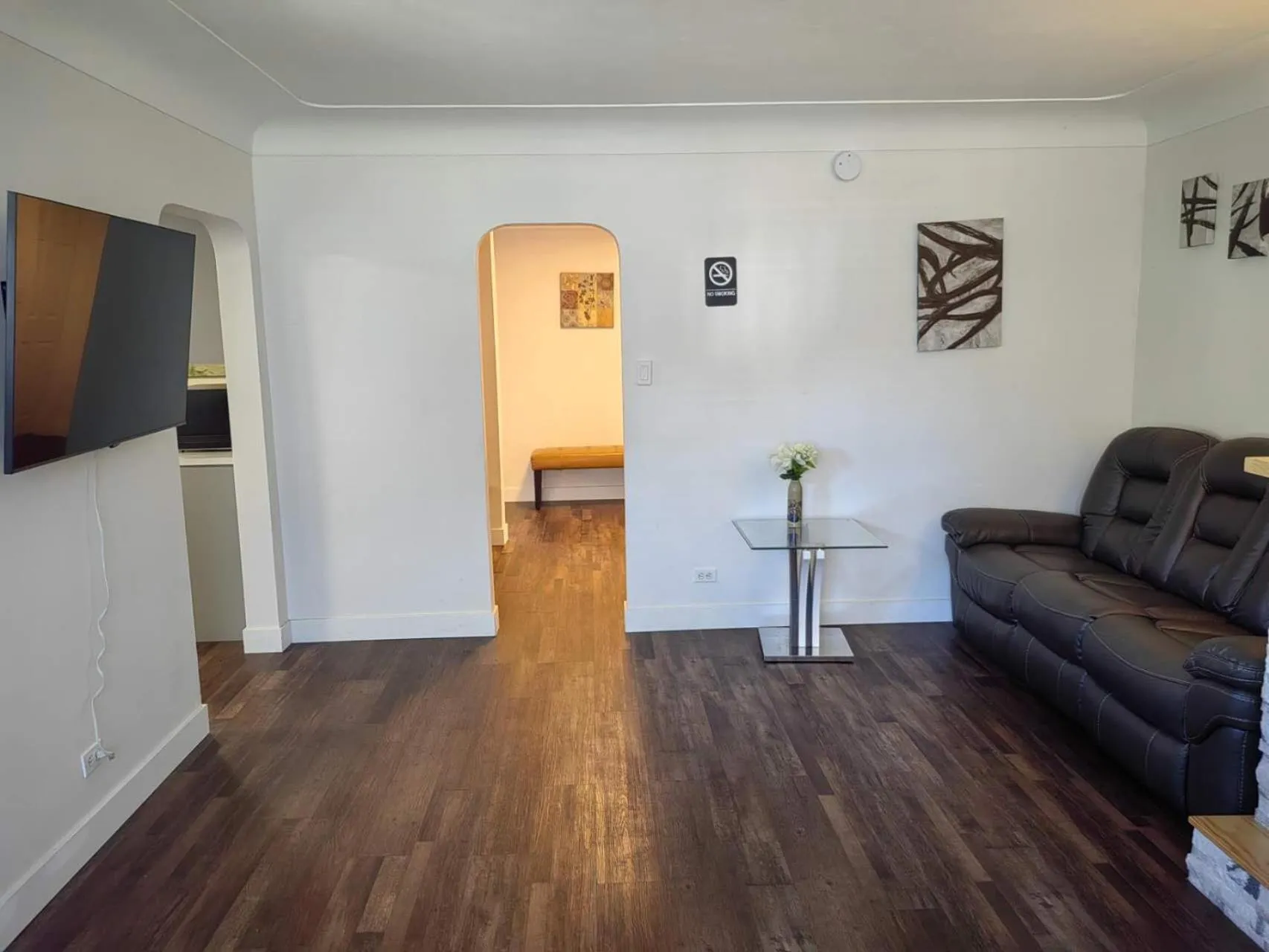 Living room in Harbour Light Motel