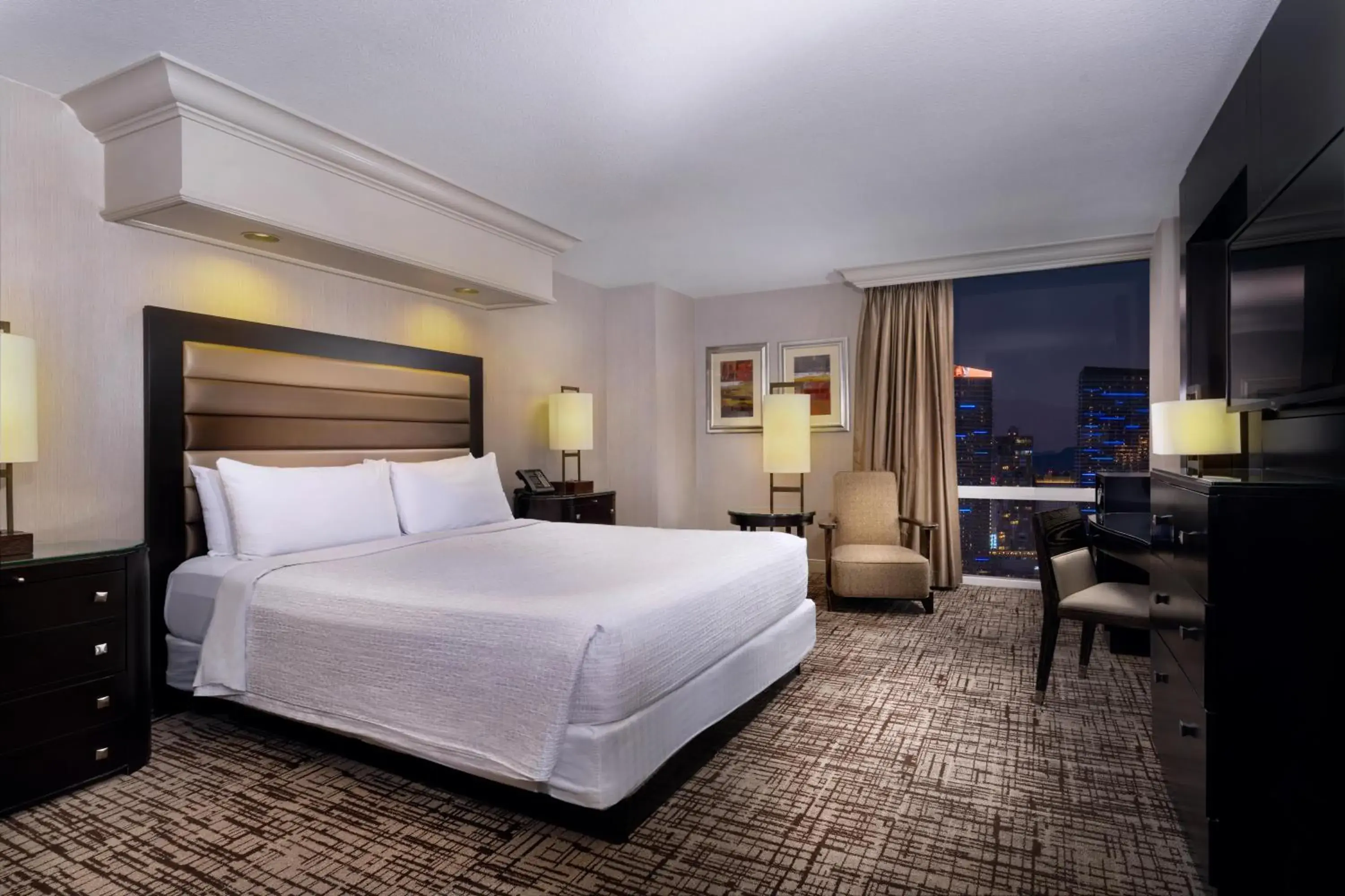 Deluxe King Room or Queen Room with Two Queen Beds in Treasure Island - TI Las Vegas Hotel & Casino Deluxe King Room or Queen Room with Two Queen Beds in Treasure Island - TI Las Vegas Hotel & Casino