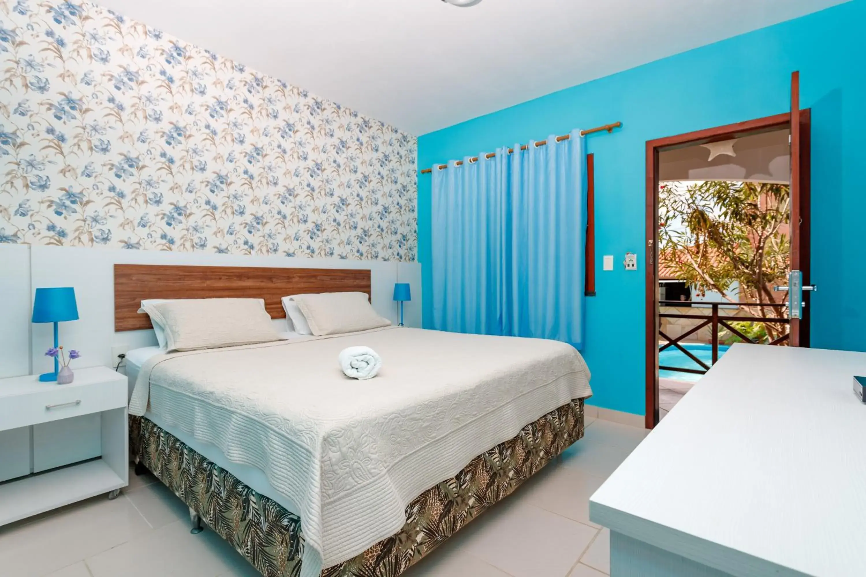 Deluxe Double Room with Pool View in Jardim dos Orixás Deluxe Double Room with Pool View in Jardim dos Orixás