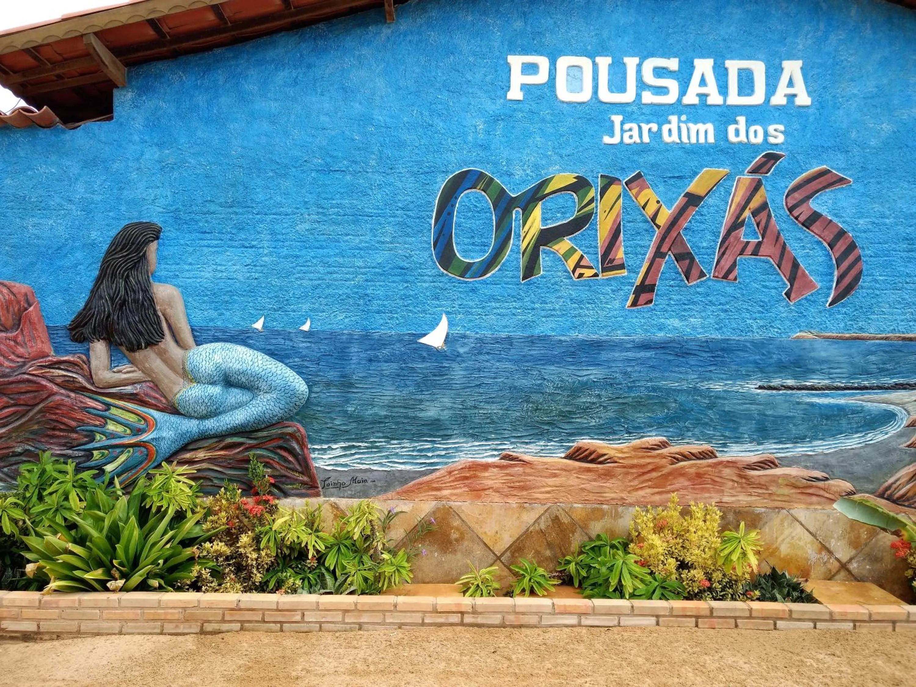 Decorative detail in Jardim dos Orixás