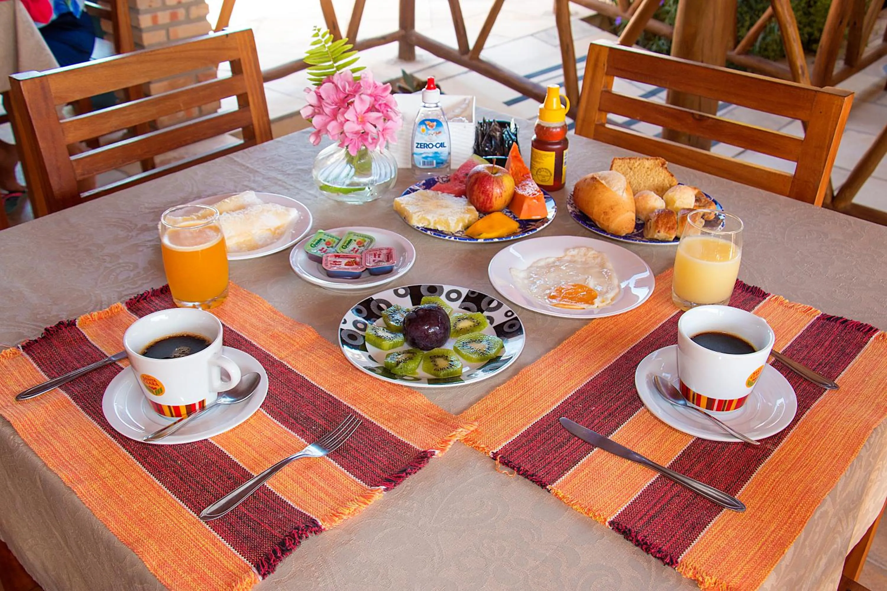 Breakfast in Jardim dos Orixás