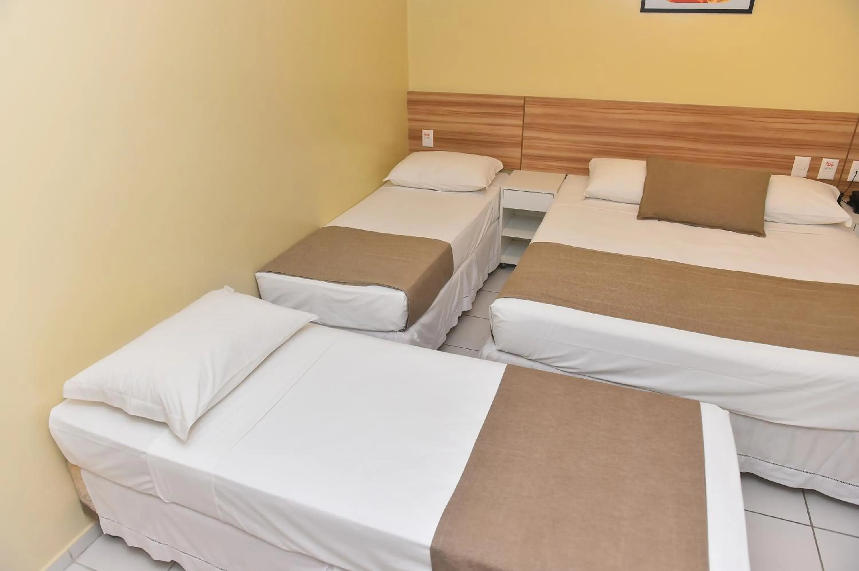 Photo of the whole room, Bed in Hotel Três Caravelas