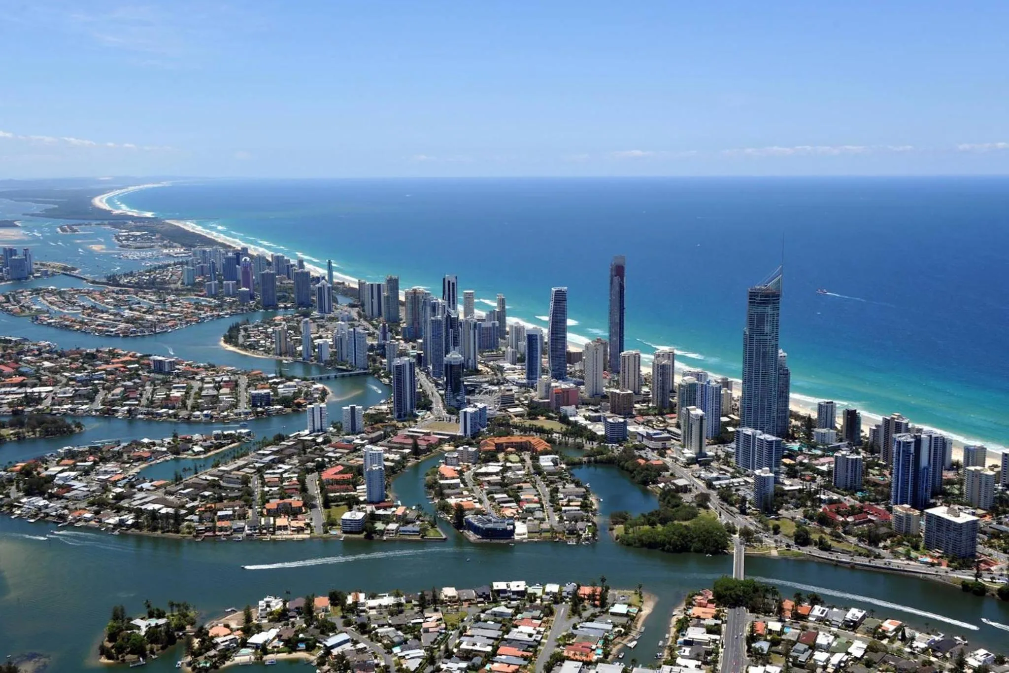Neighbourhood in Norfolk Luxury Beachfront Apartments Gold Coast