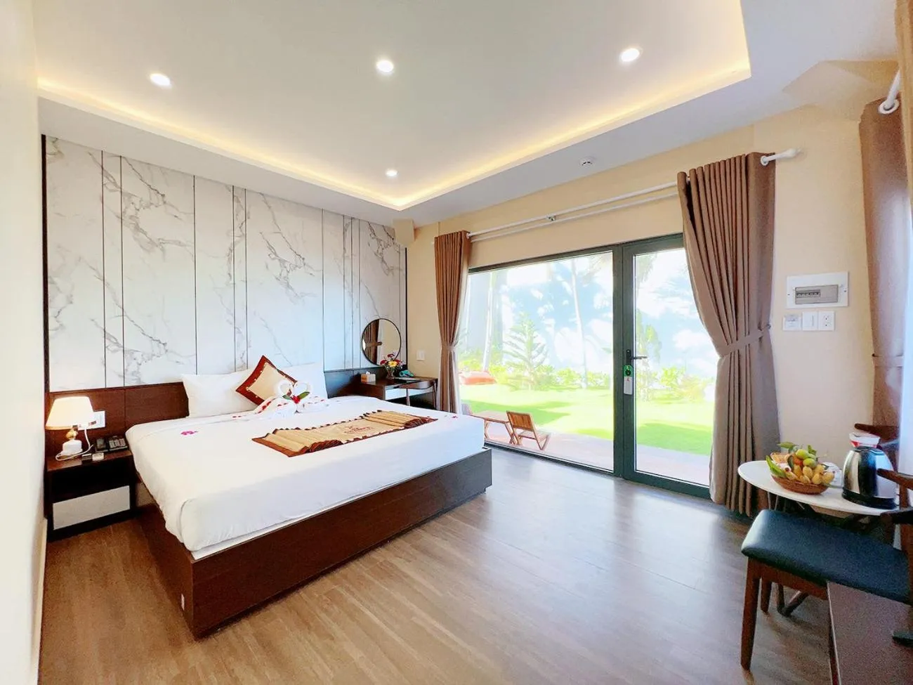 Bed in Champa Resort & Spa