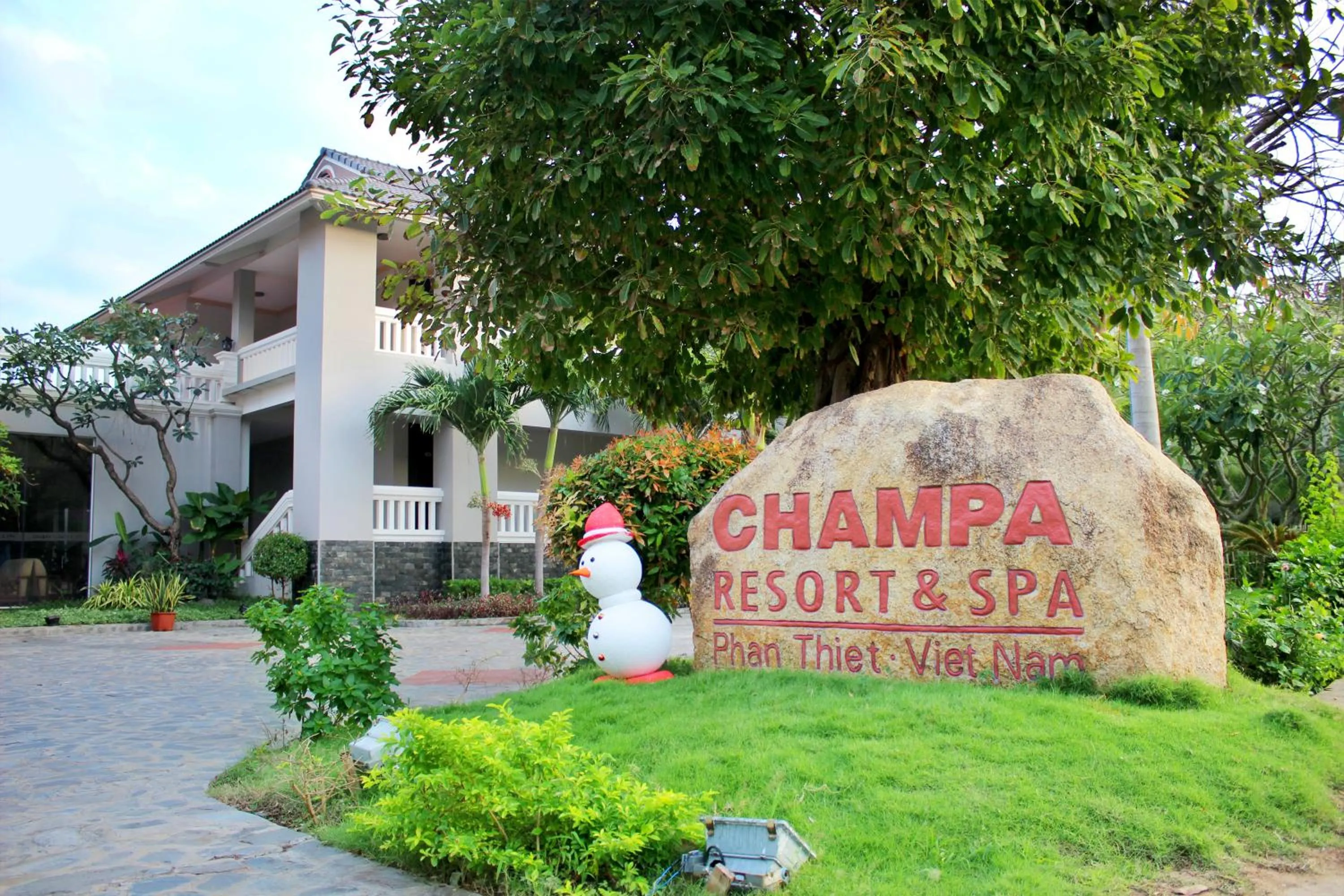 Property building in Champa Resort & Spa
